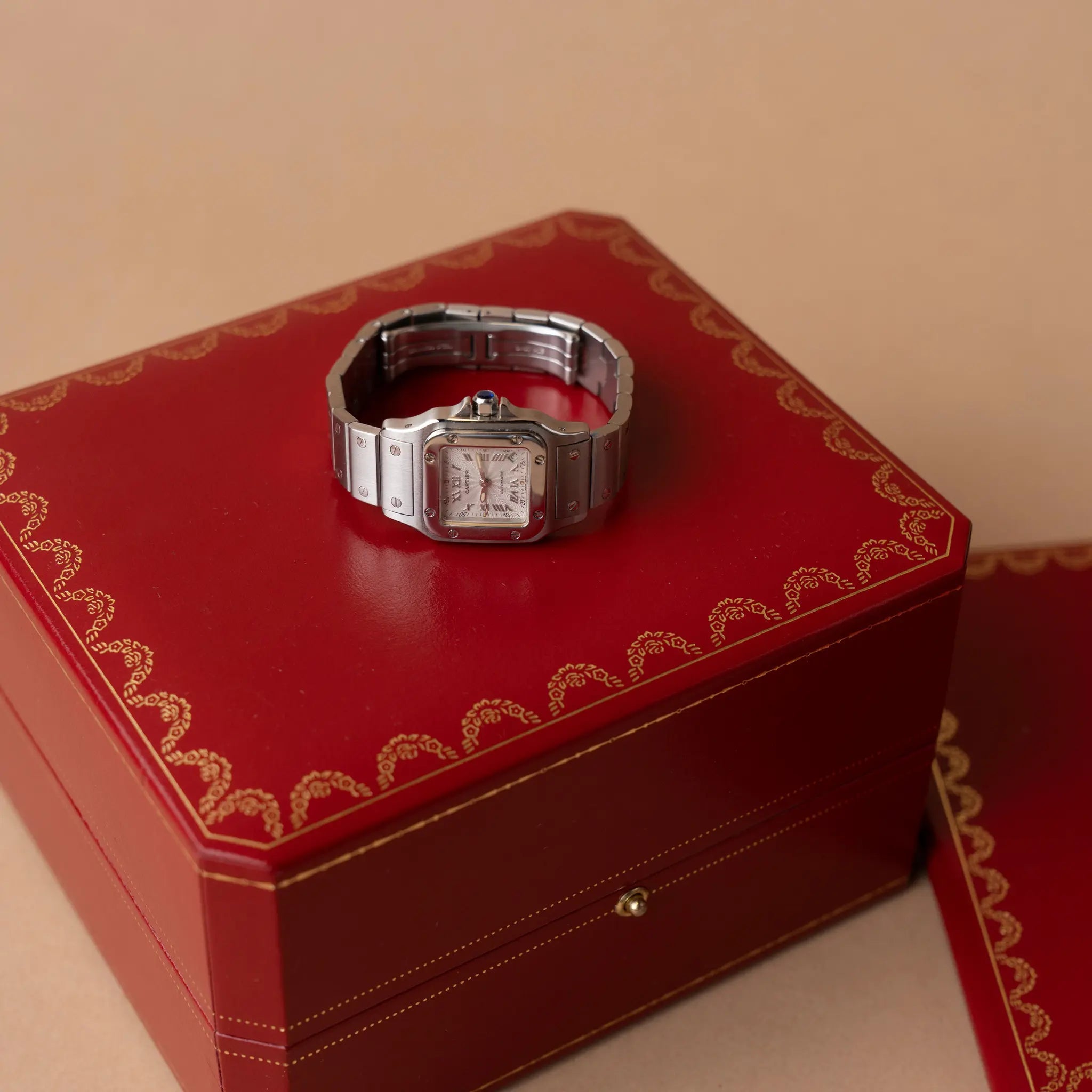 Cartier Santos Galbée Automatic 29mm em aço — Front View