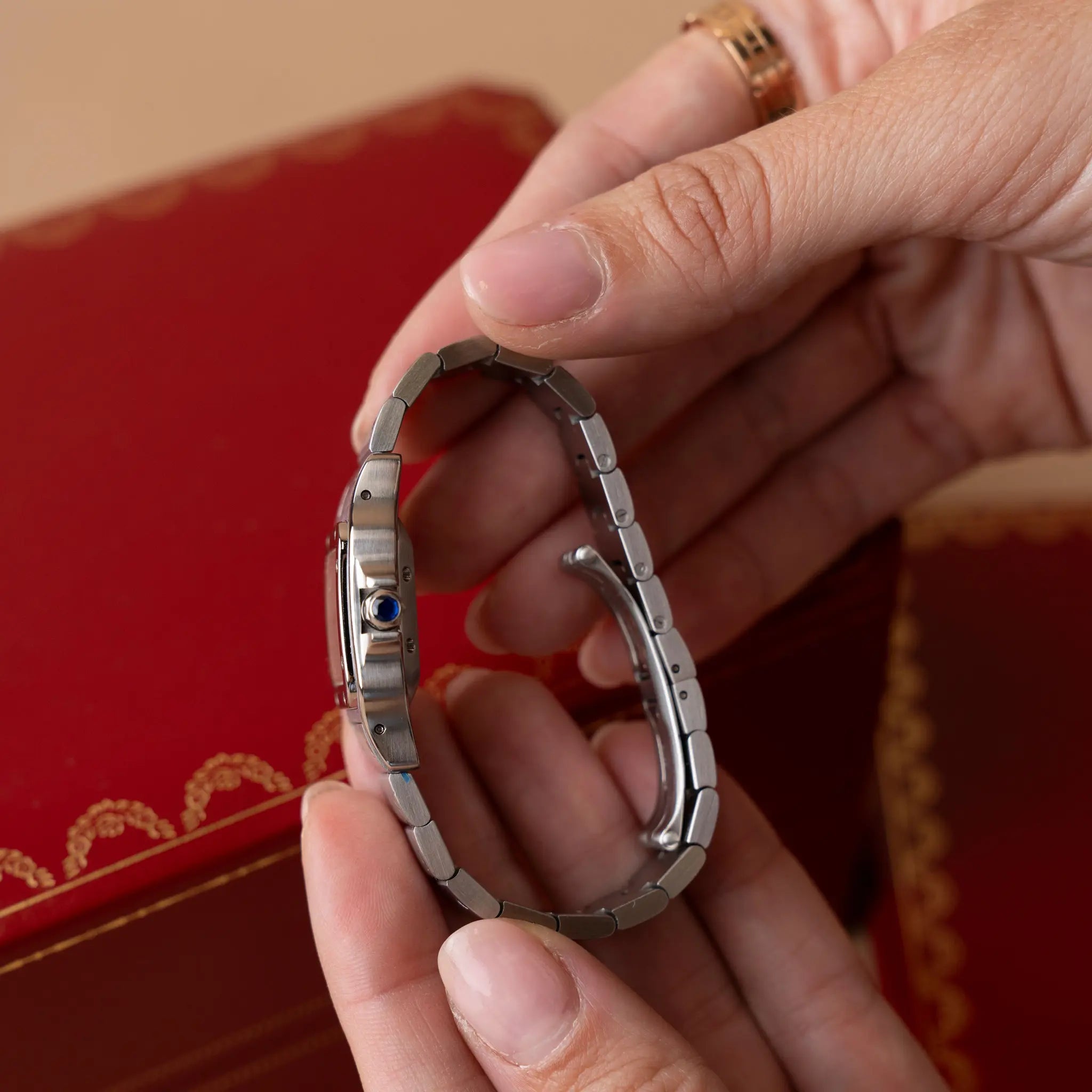 Cartier Santos Galbée Automatic 29mm em aço — Side Profile