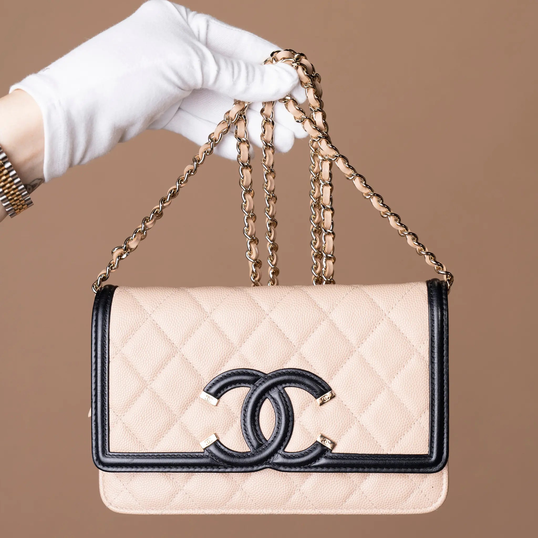 Chanel Caviar CC Filigree Wallet On Chain — Side Profile