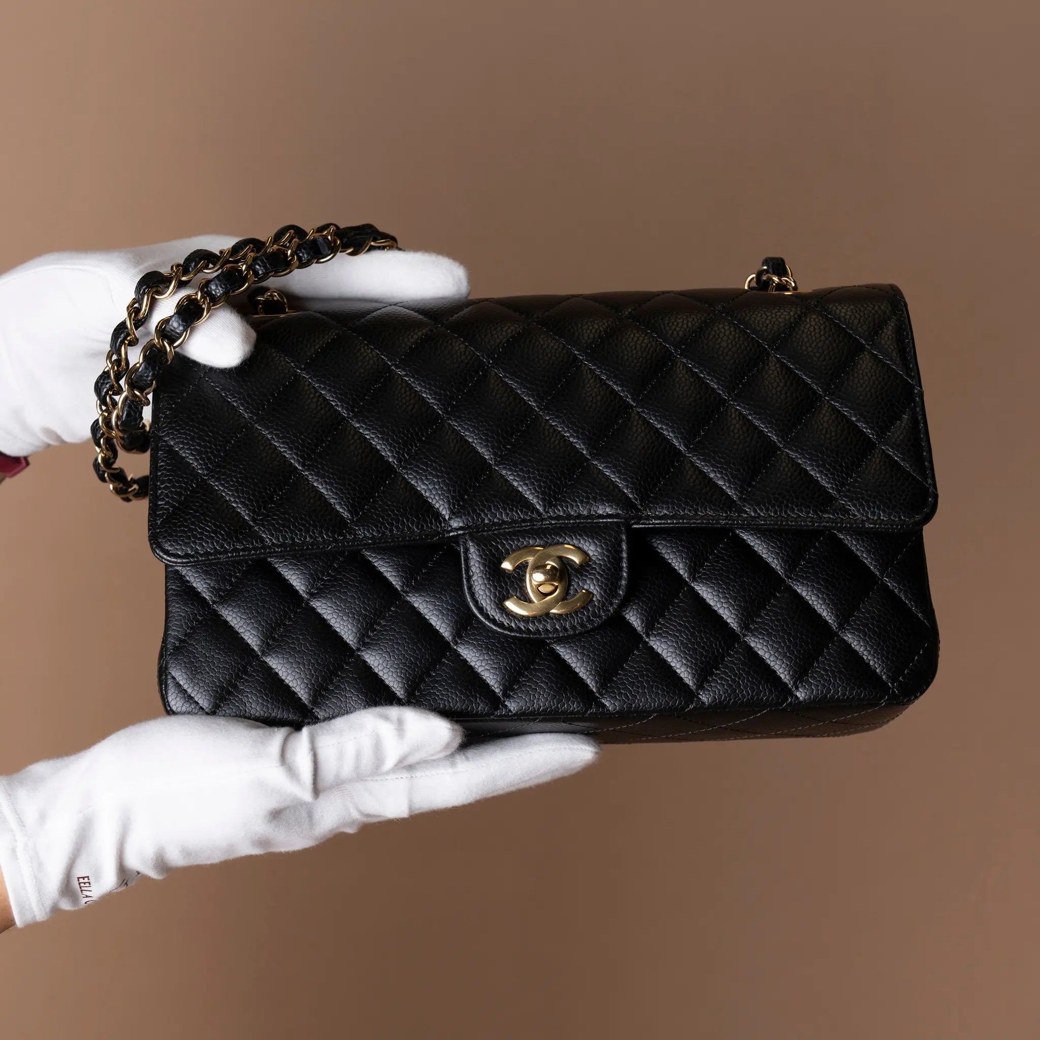 Chanel Caviar Classic Double Flap Medium — Close-up Detail