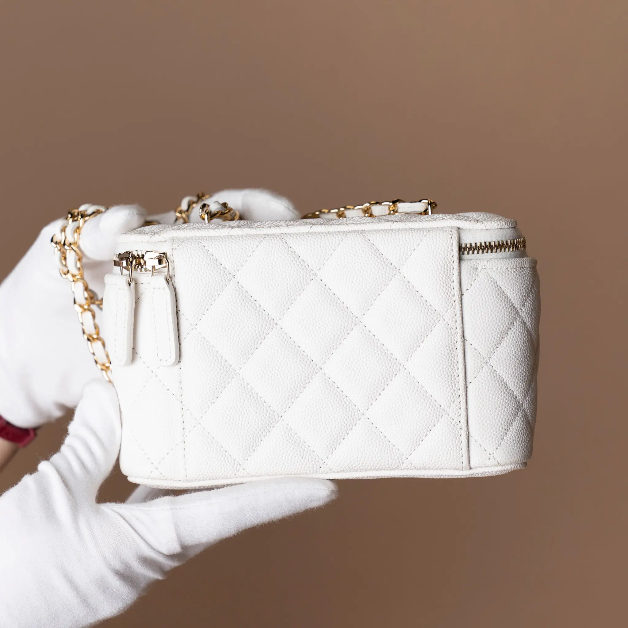 Chanel Caviar Coco Casino Vanity Case with chain — Interior Detail