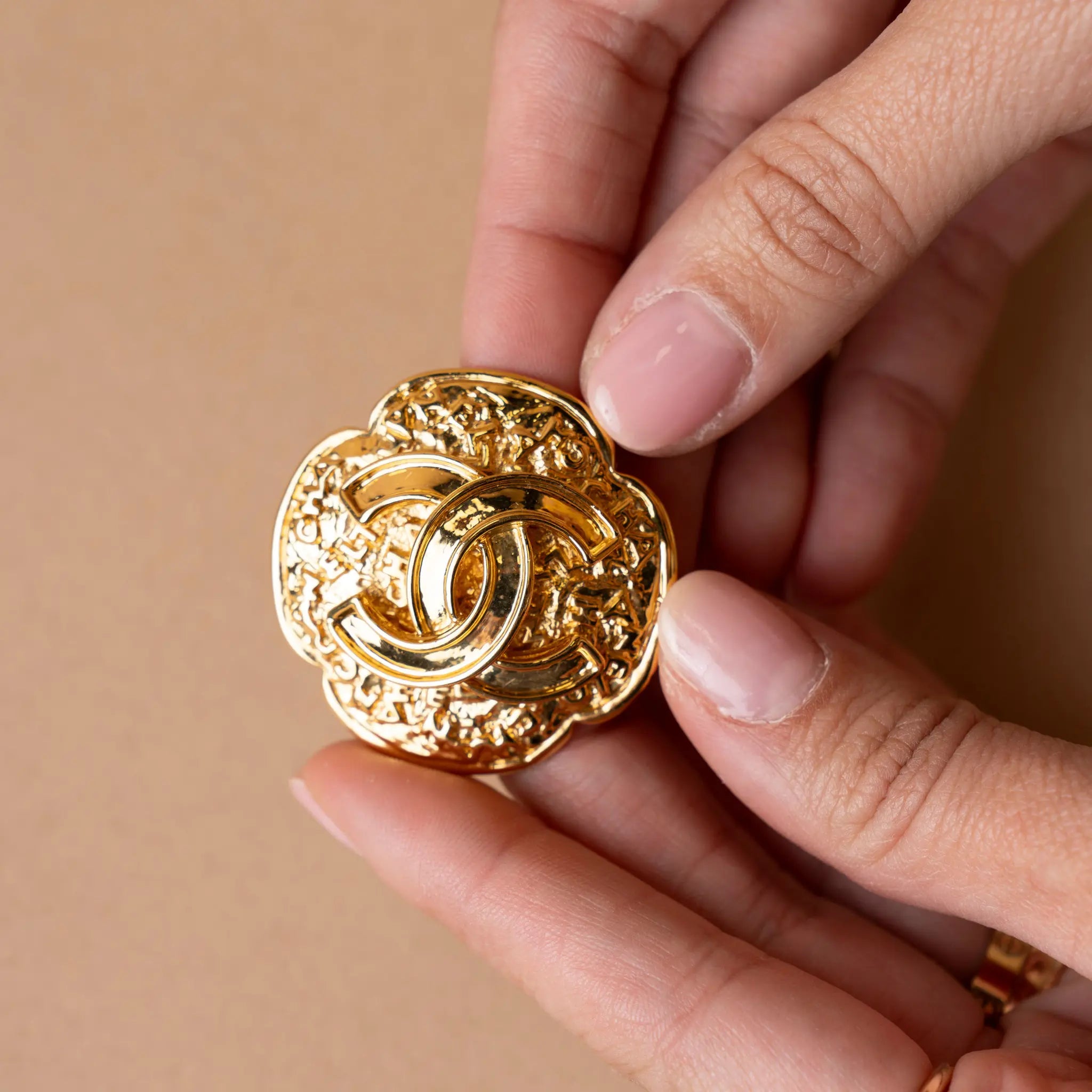 Chanel CC Gold Plated Clover Brooch — Side Profile