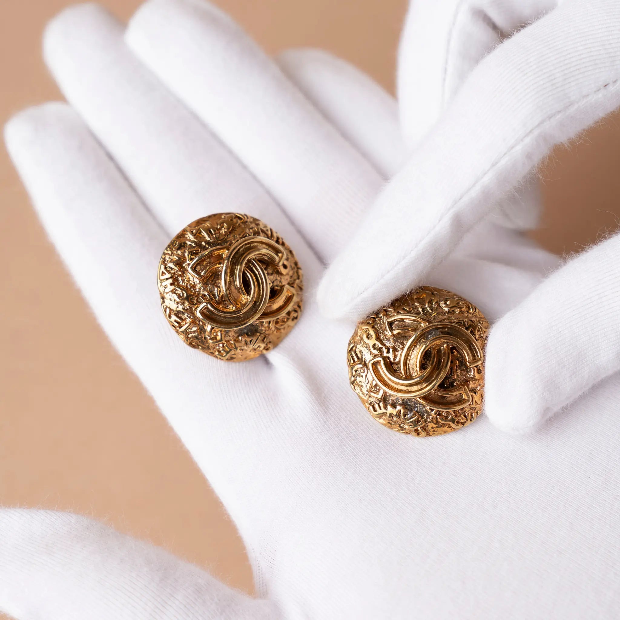 Chanel CC Gold Plated Round Clip On Earrings — Interior Detail