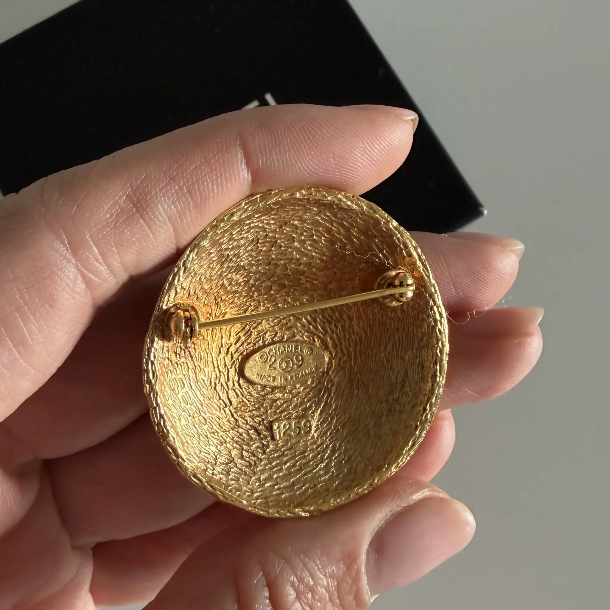 Chanel CC Gold Plated Woven Round Brooch — Side Profile