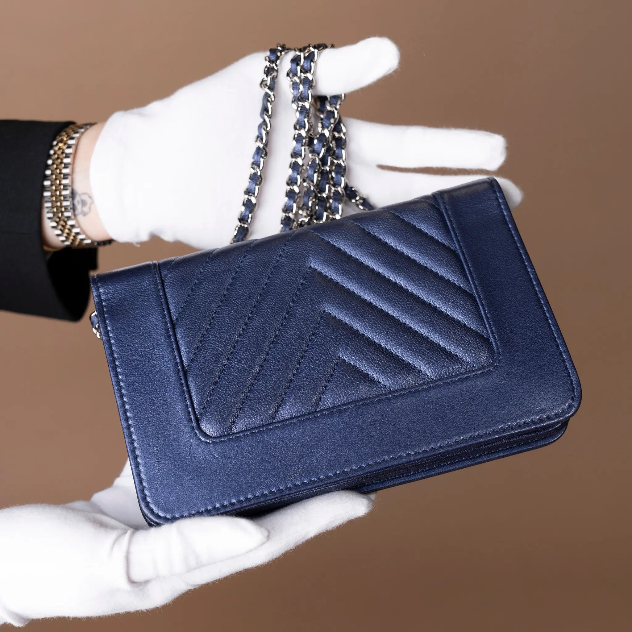 Chanel Chevron Sheepskin Mademoiselle Vintage Wallet On Chain — Interior Detail