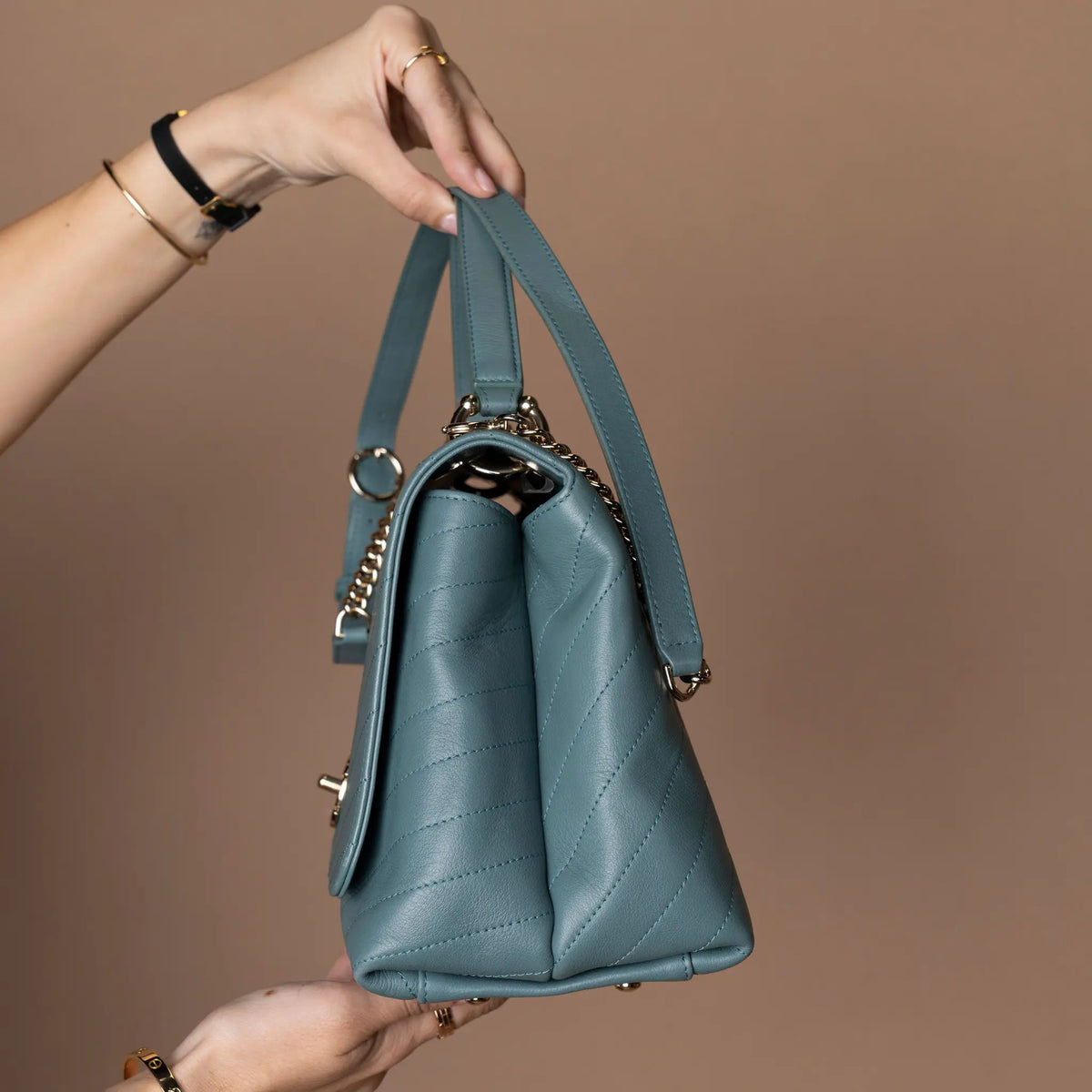 Chanel Coco Handle Chevron — Close-up Detail
