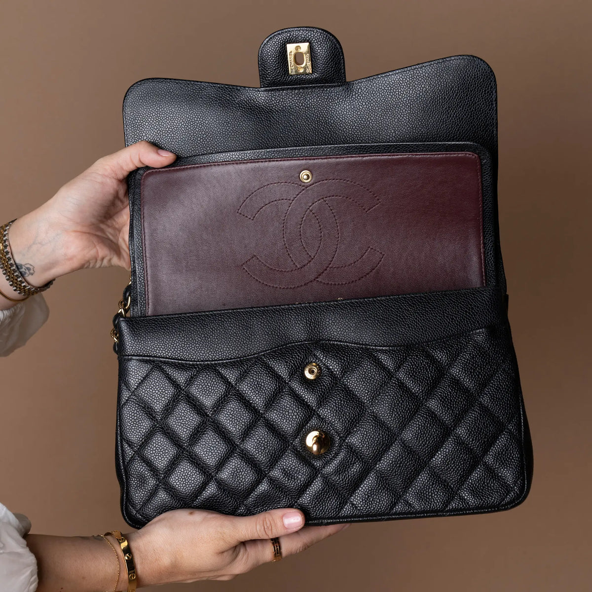 Chanel Jumbo Classic Caviar Double Flap — Detail View