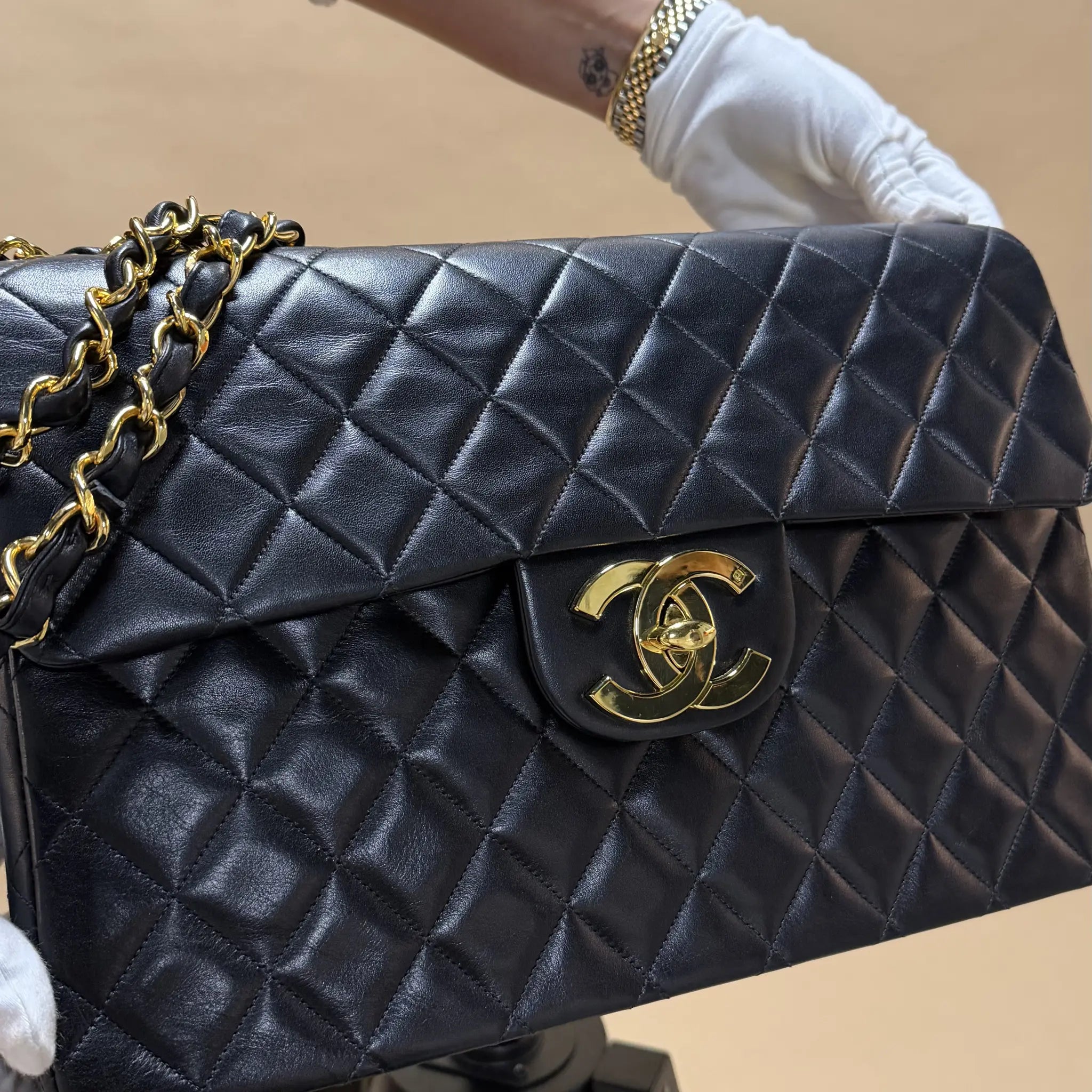 Chanel Maxi Quilted Lambskin Single Flap — Interior Detail