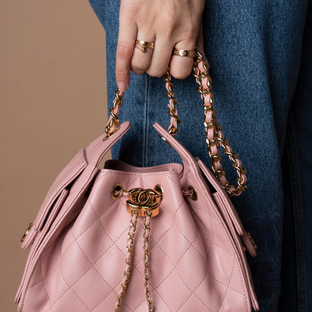 Chanel Mini Caviar 25 — Close-up Detail