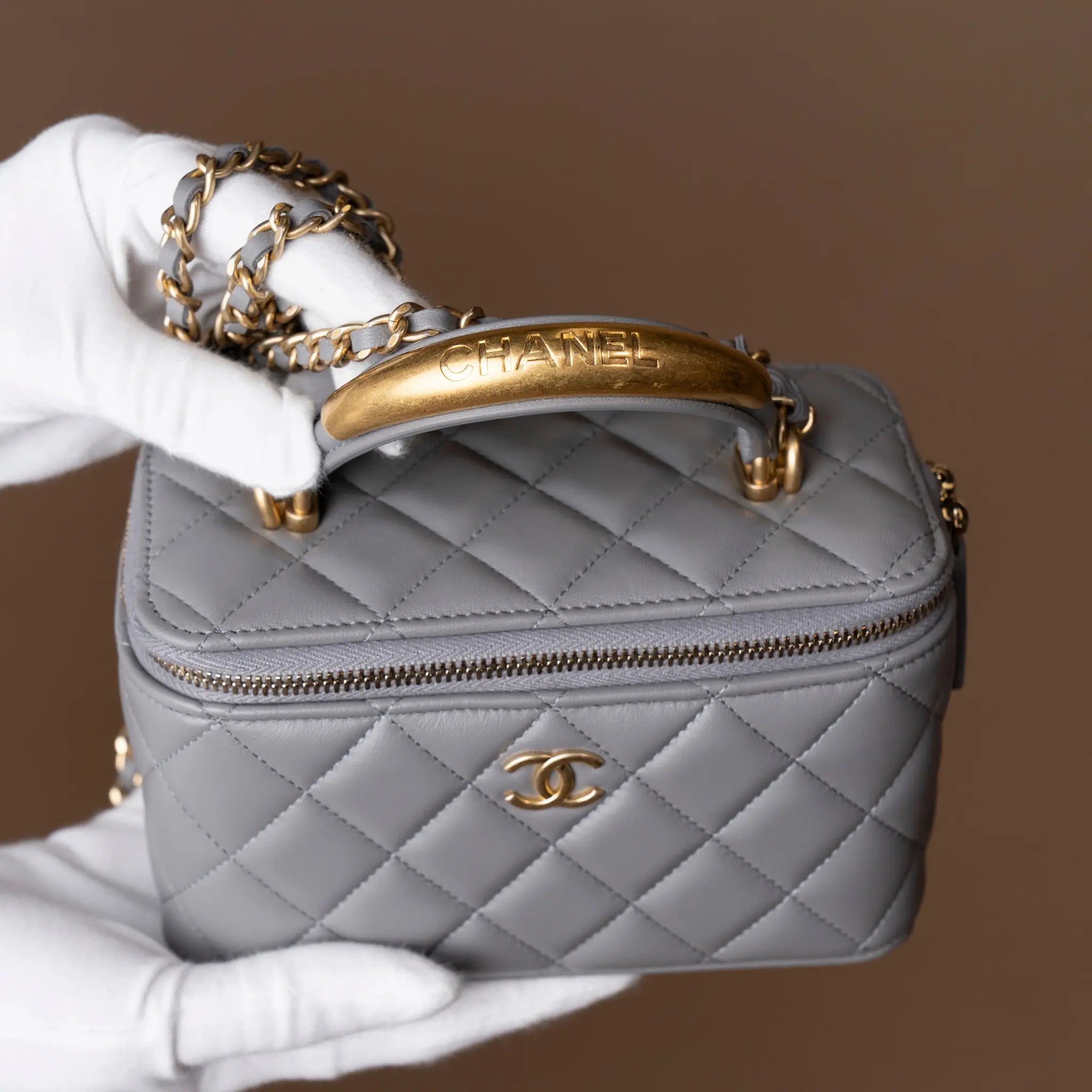 Chanel Vanity Case 1CE5Y42 — Interior Detail