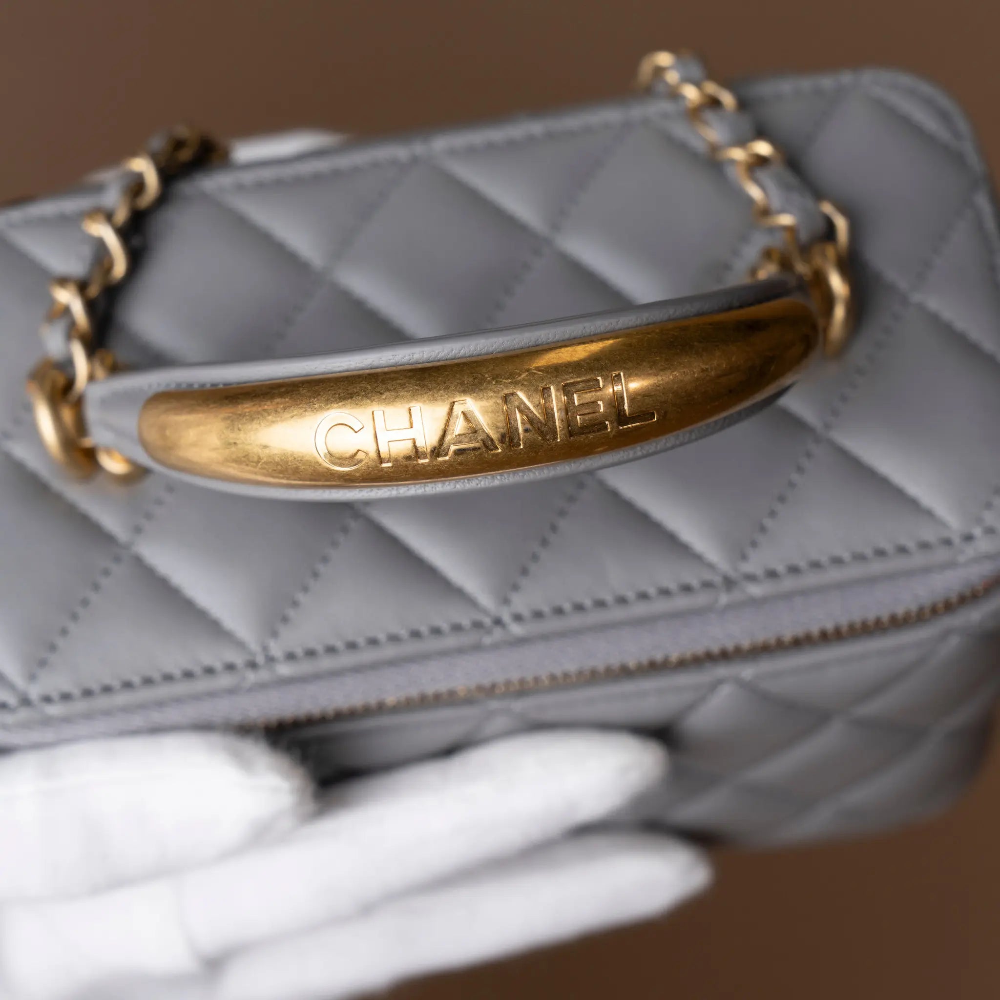 Chanel Vanity Case 1CE5Y42 — Additional View