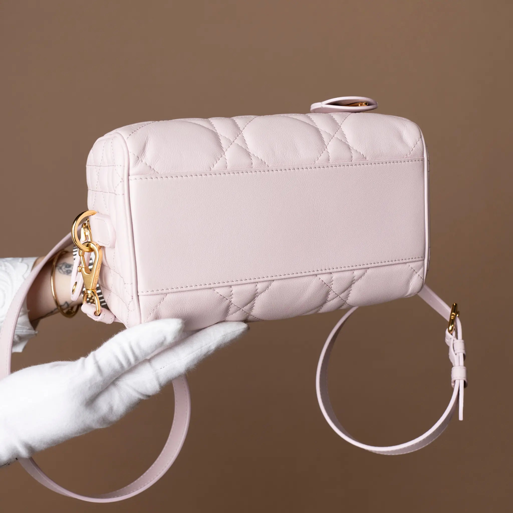 Dior Calfskin Macrocannage Groove 20 — Close-up Detail