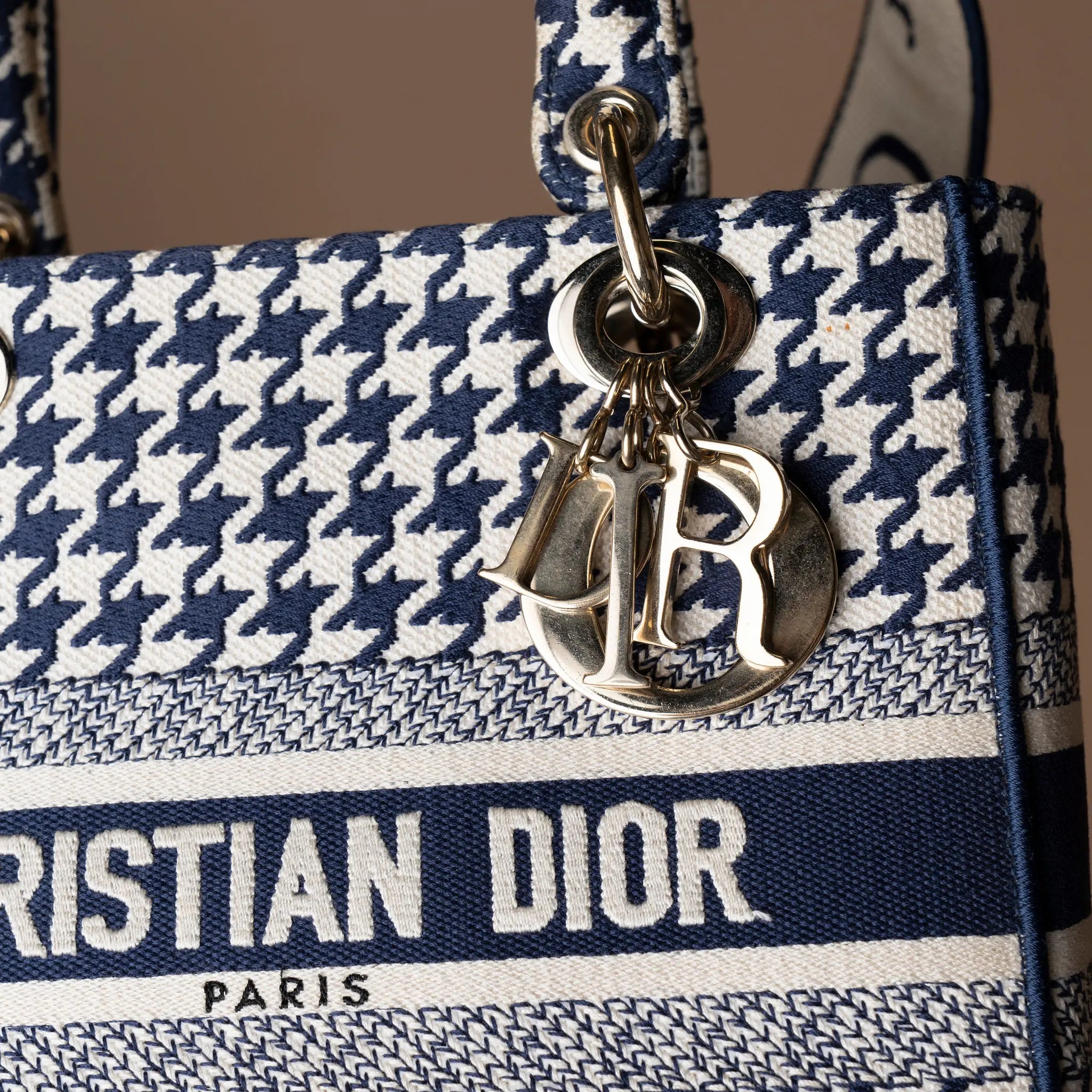 Dior Medium Embroidered Canvas Houndstooth Lady Dior — Close-up Detail
