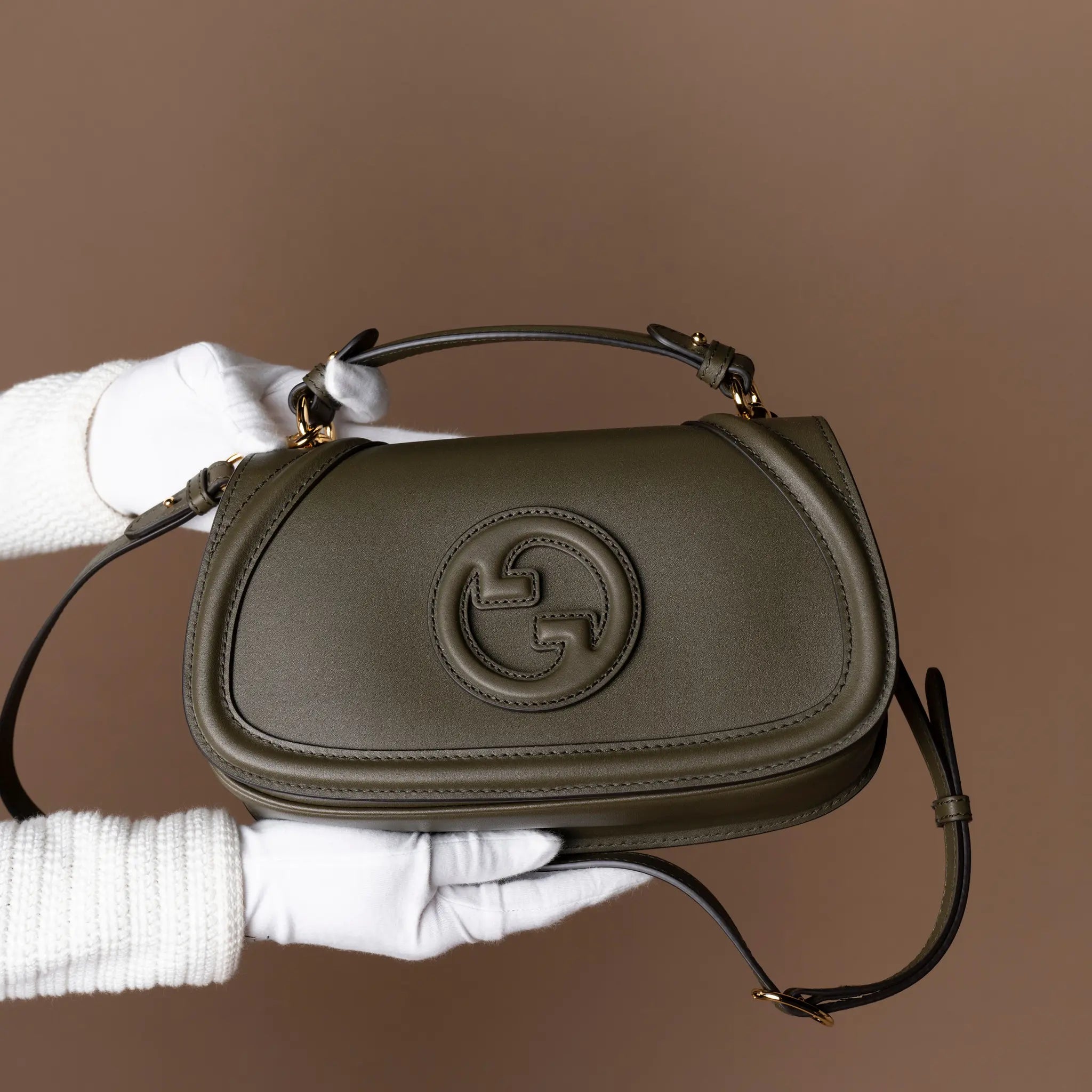 Gucci Blondie medium top handle bag — Close-up Detail