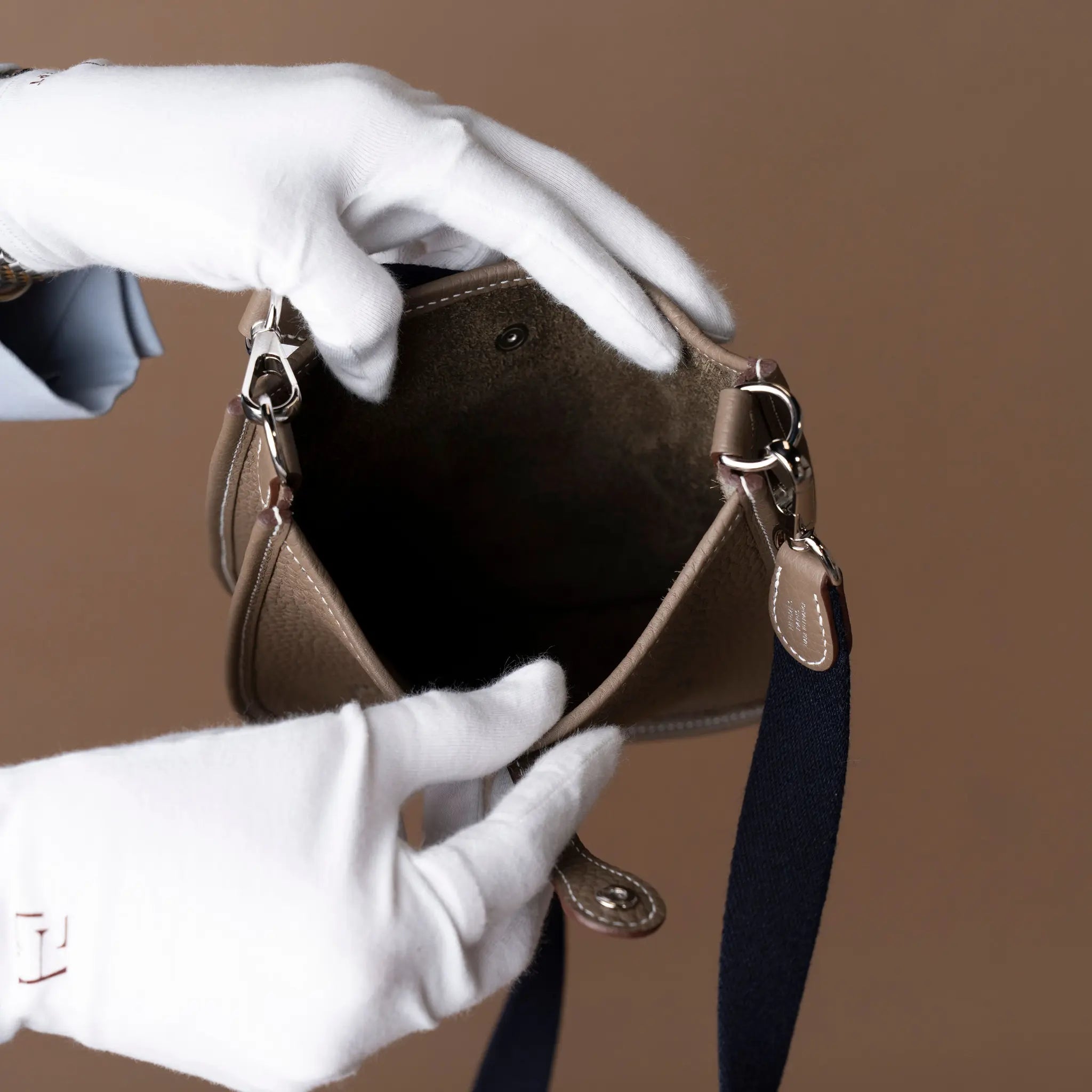 Hermès Clemence Evelyne 16 Amazone — Back View