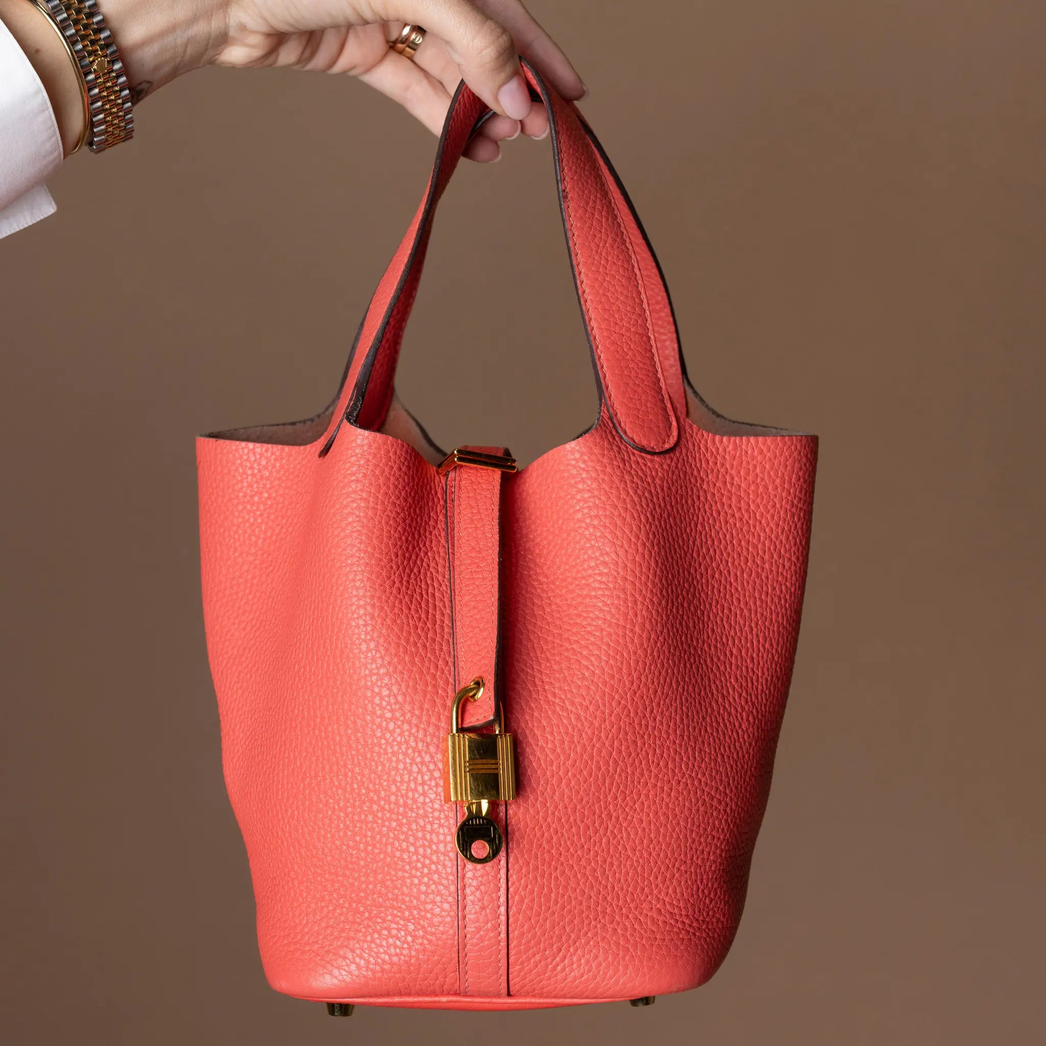 Hermès Clemence Picotin Lock 18 — Featured Image