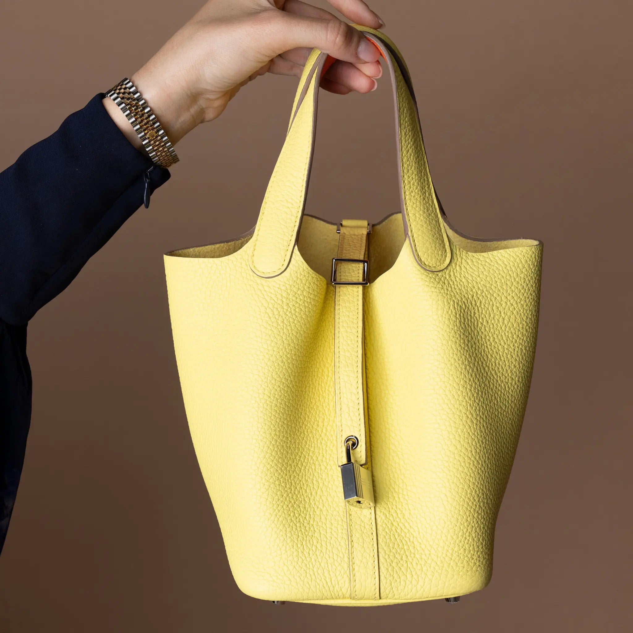 Hermès Clemence Picotin Lock 18 — Featured Image