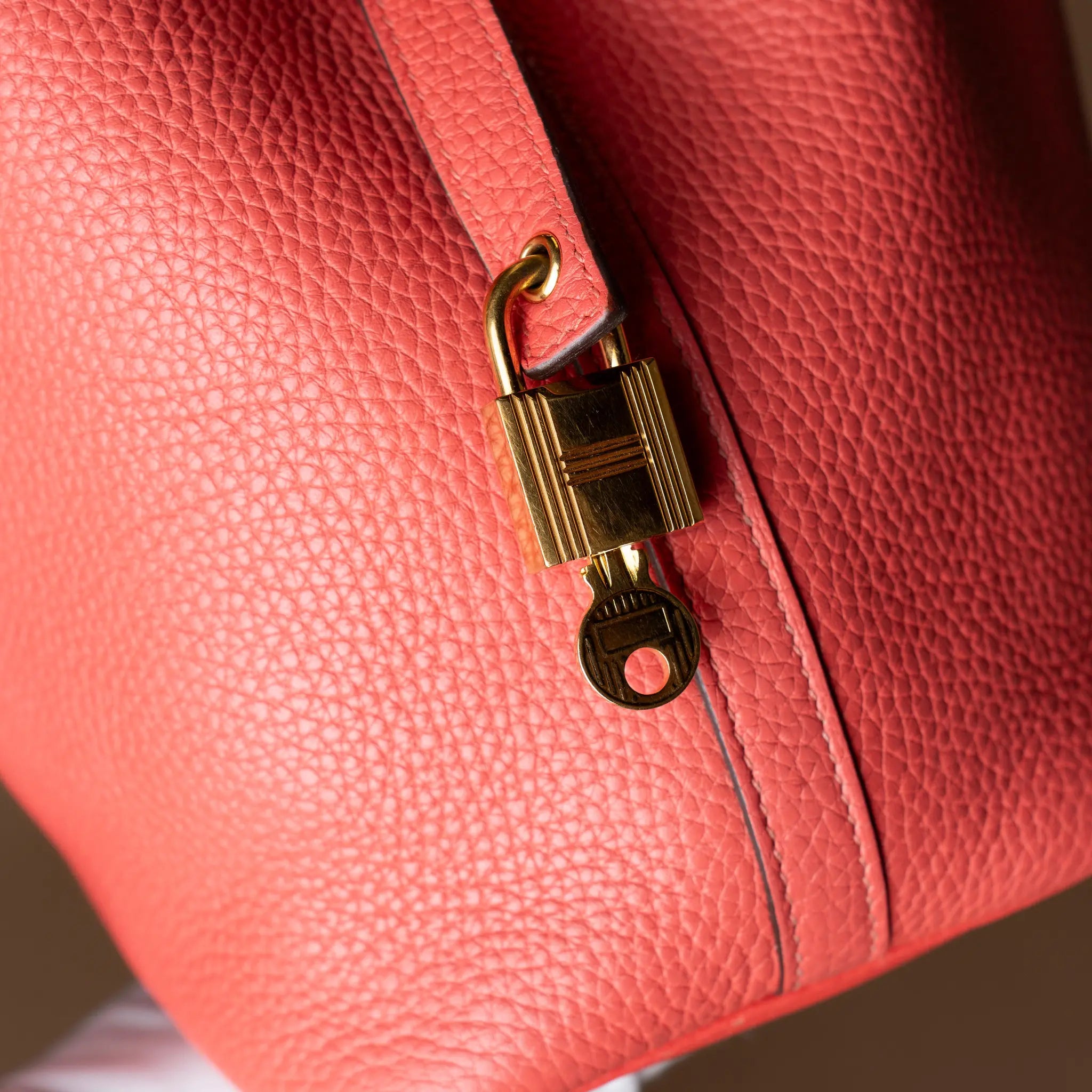 Hermès Clemence Picotin Lock 18 — Back View
