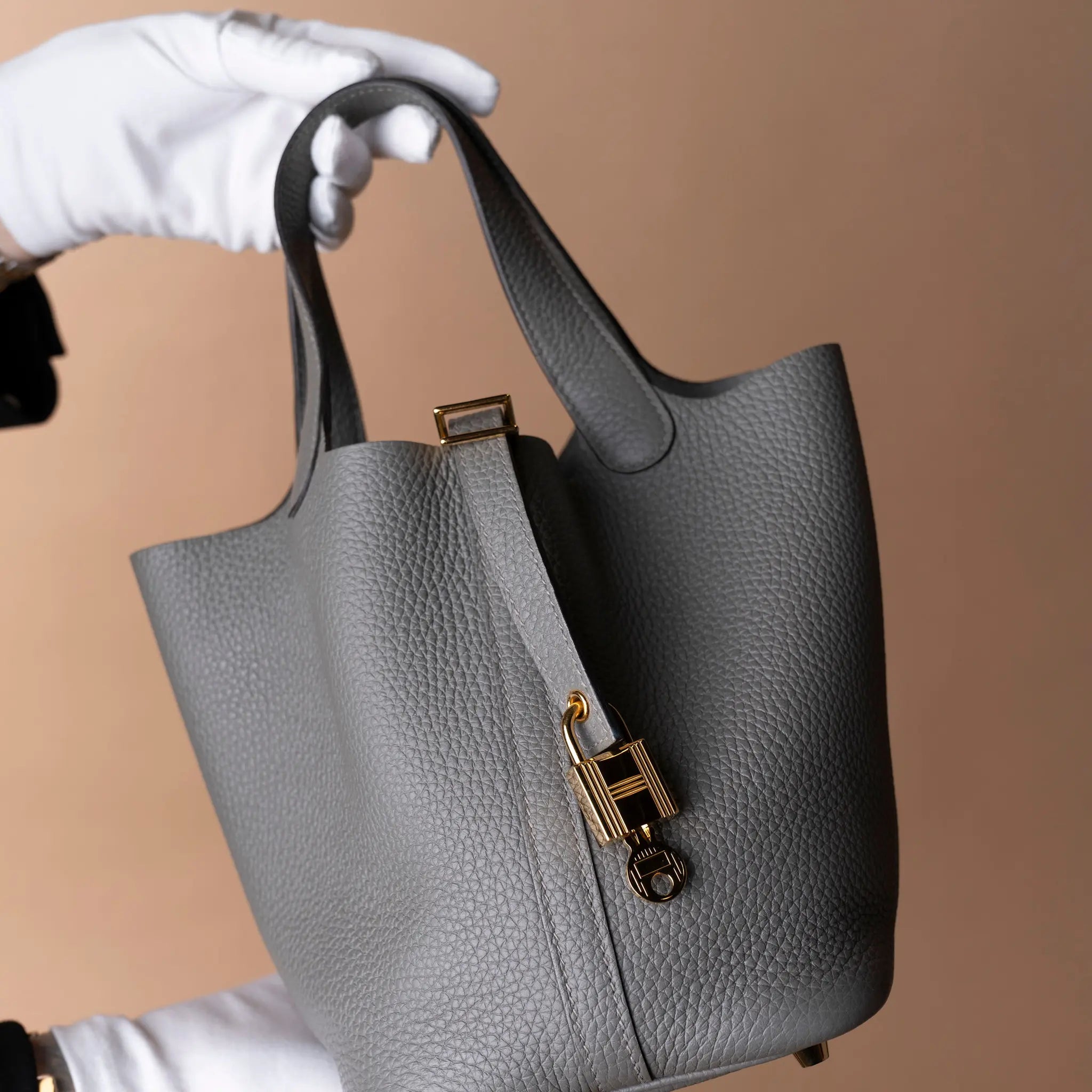 Hermès Clemence Picotin Lock 18 — Close-up Detail