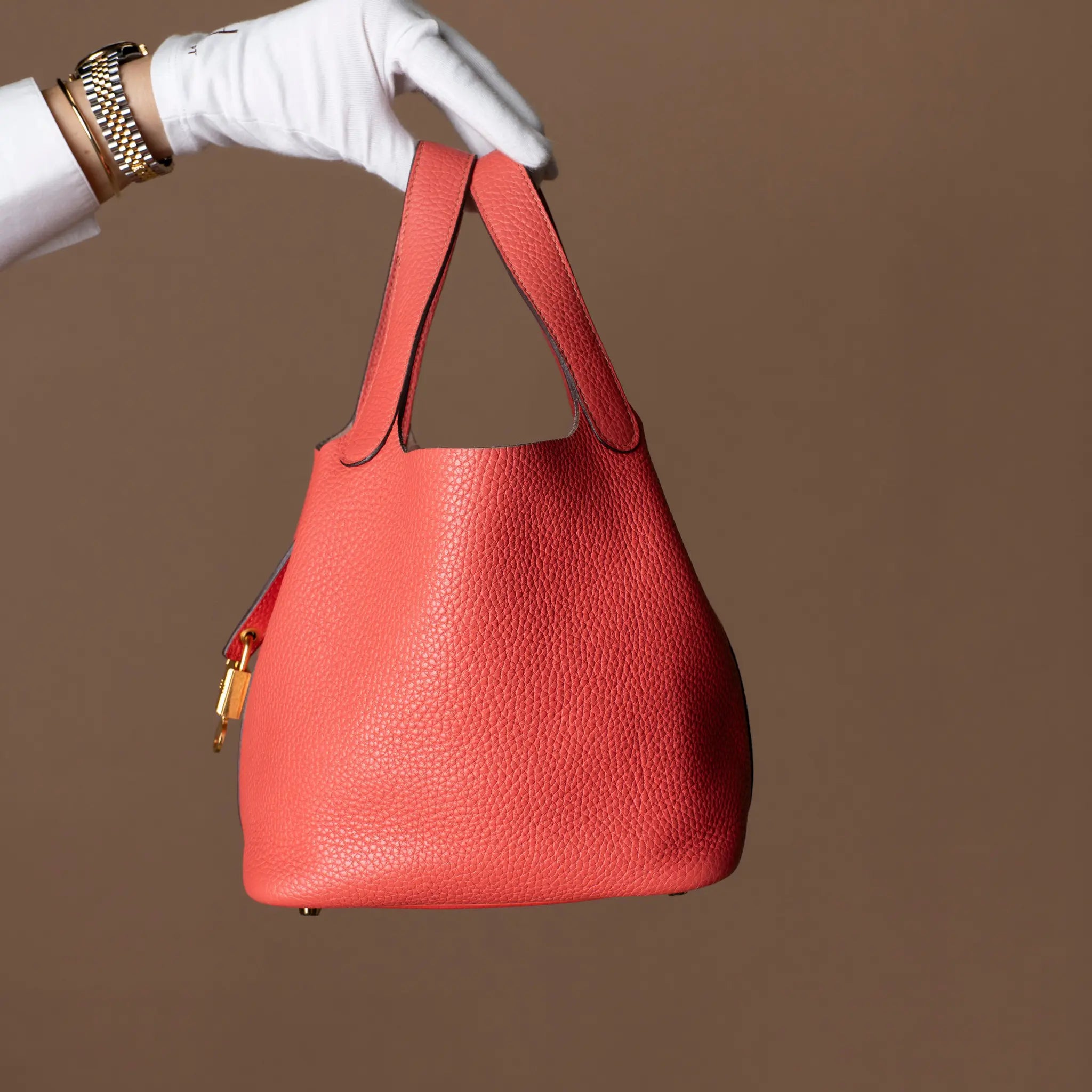 Hermès Clemence Picotin Lock 18 — Detail View