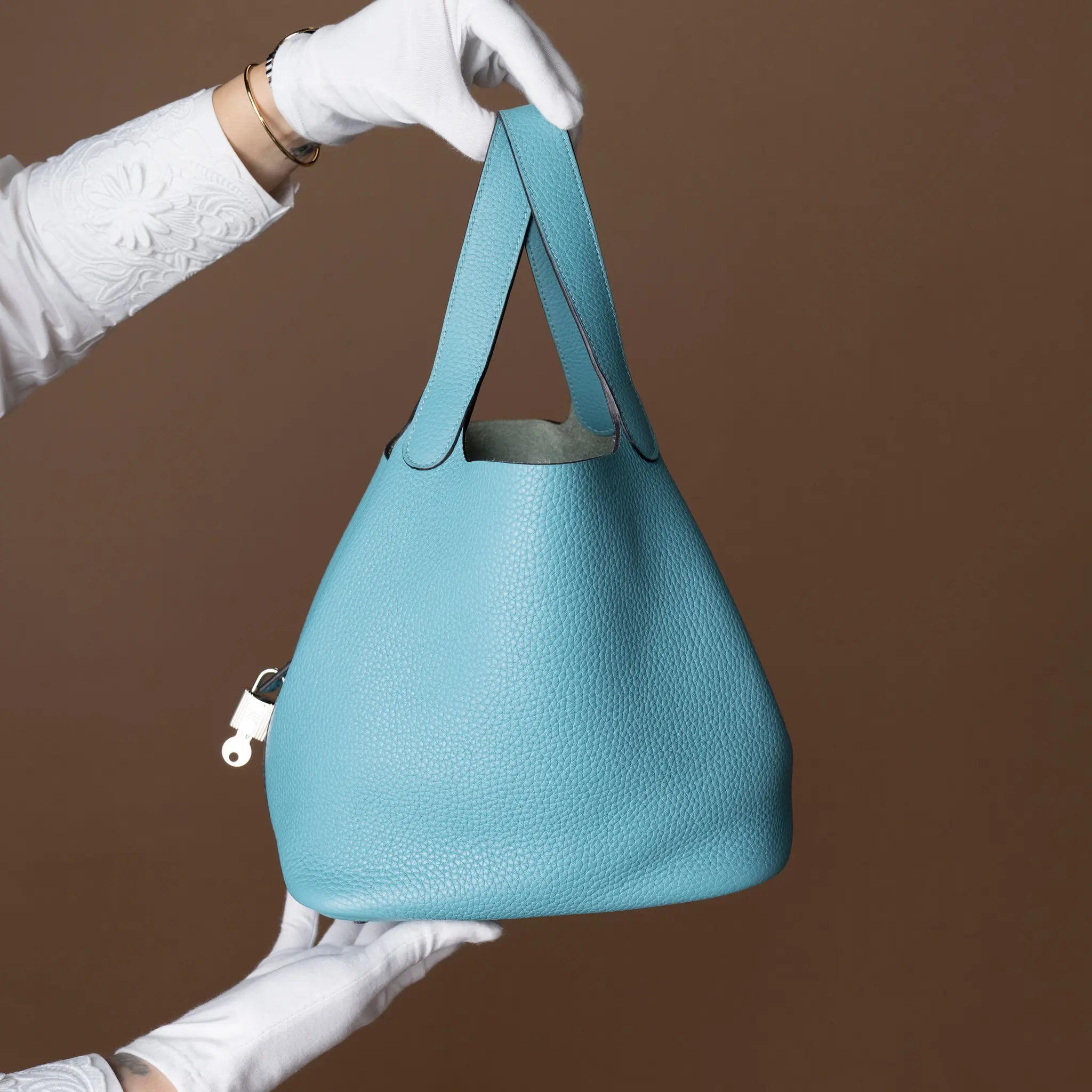 Hermès Clemence Picotin Lock 22 — Detail View