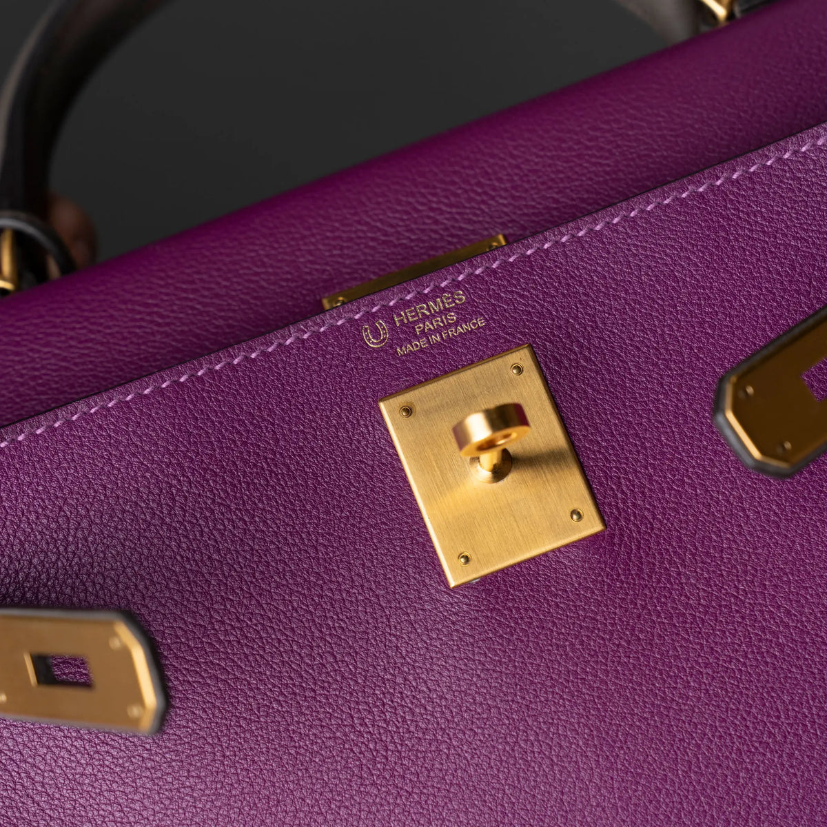Hermès Evercolor Kelly II Retourne 28 — Detail View