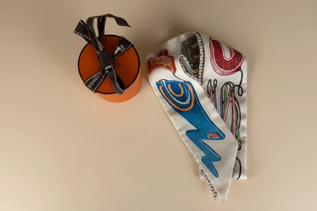 Hermès Harnais Des Presidents Twilly Silk Scarf