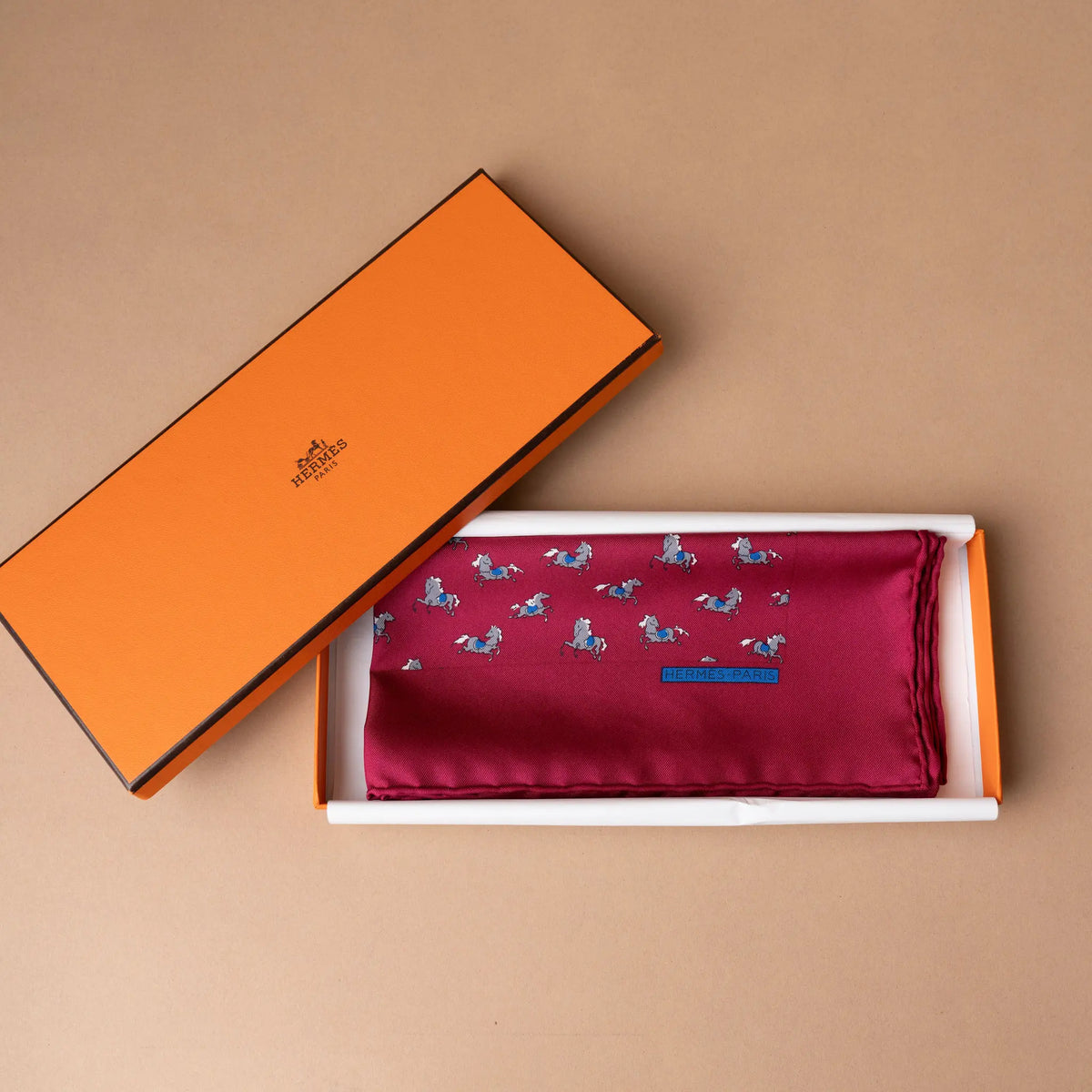 Hermès Les Chevaux se Rendent Au Départ Silk Scarf — Featured Image
