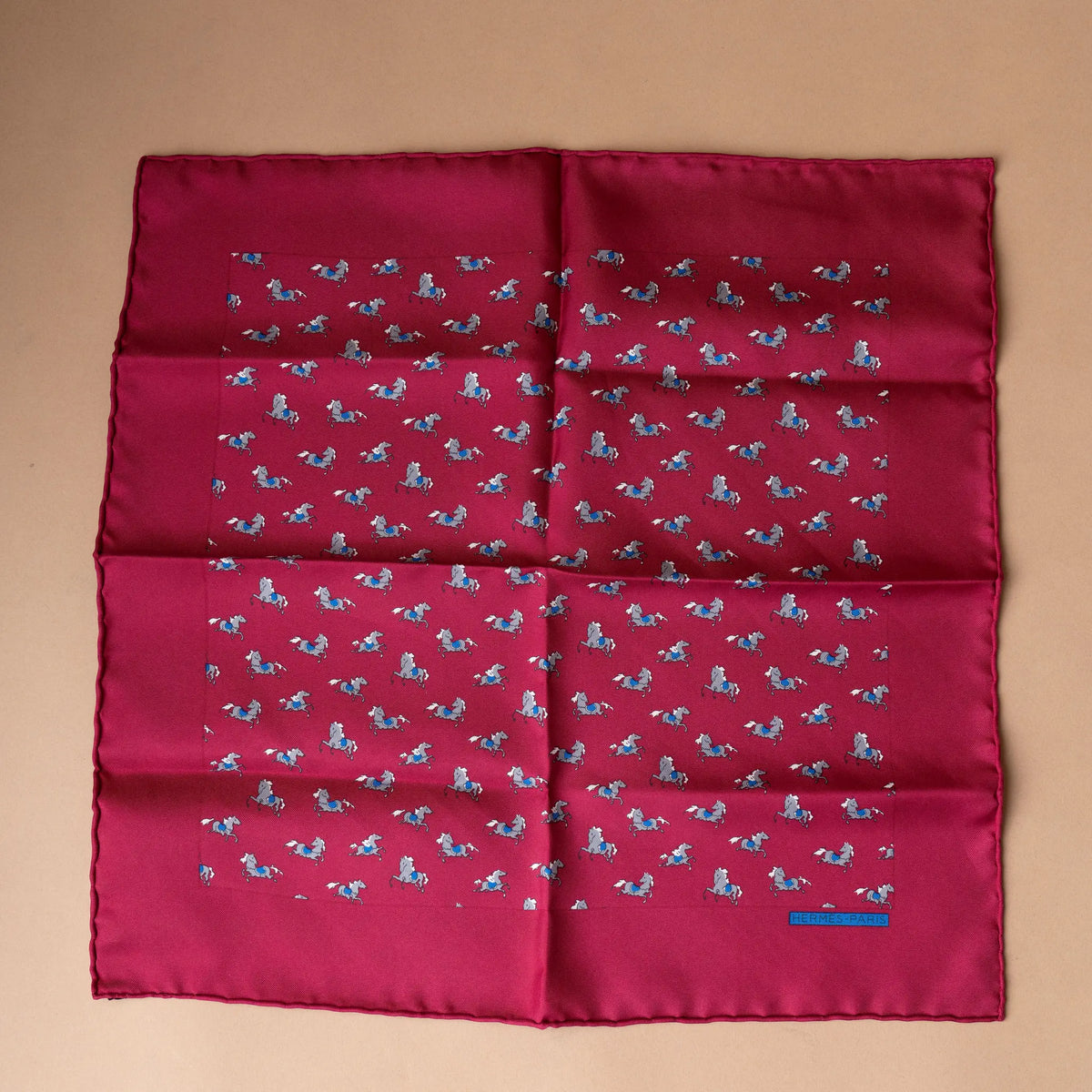 Hermès Les Chevaux se Rendent Au Départ Silk Scarf — Front View