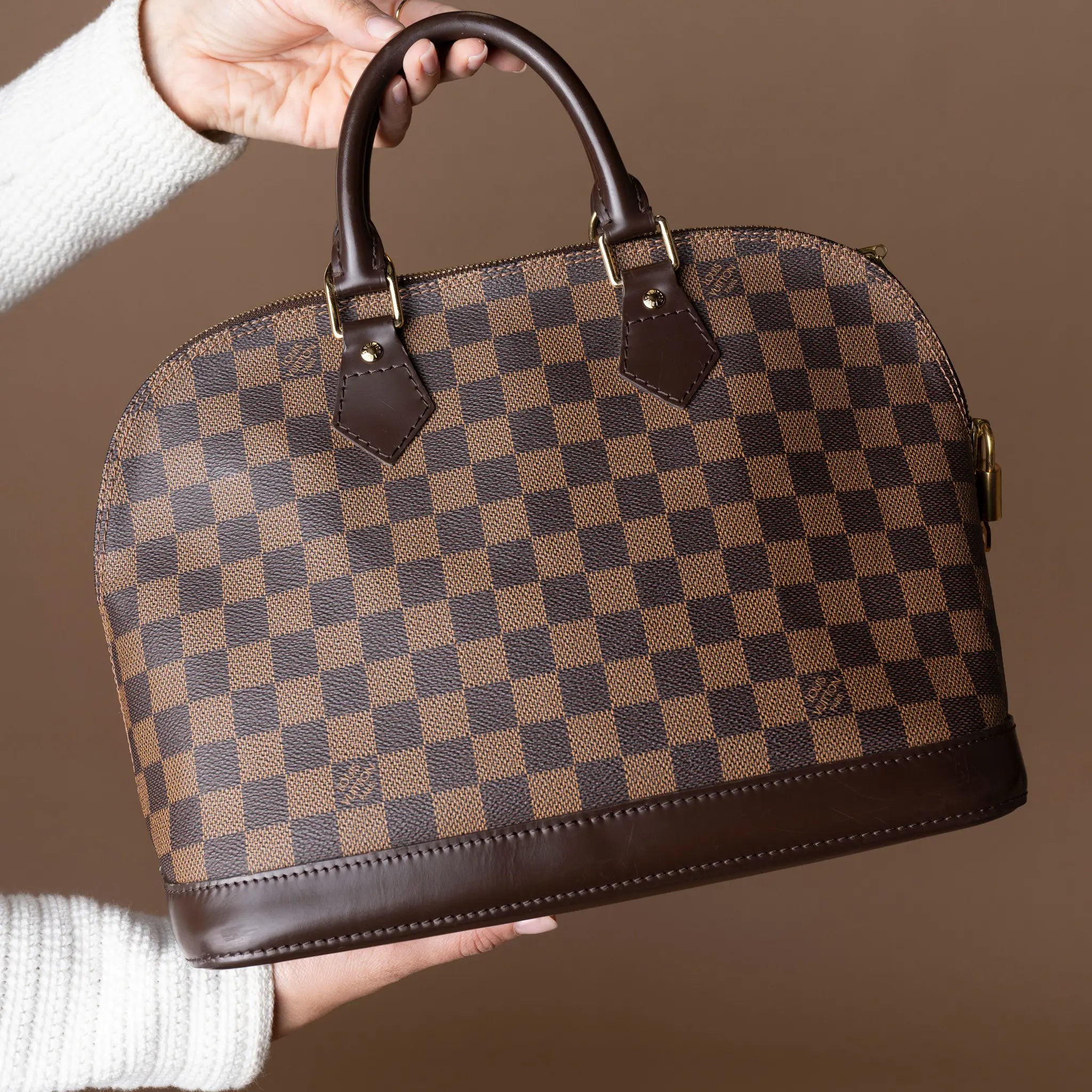 Louis Vuitton Alma PM Damier Ebene — Side Profile