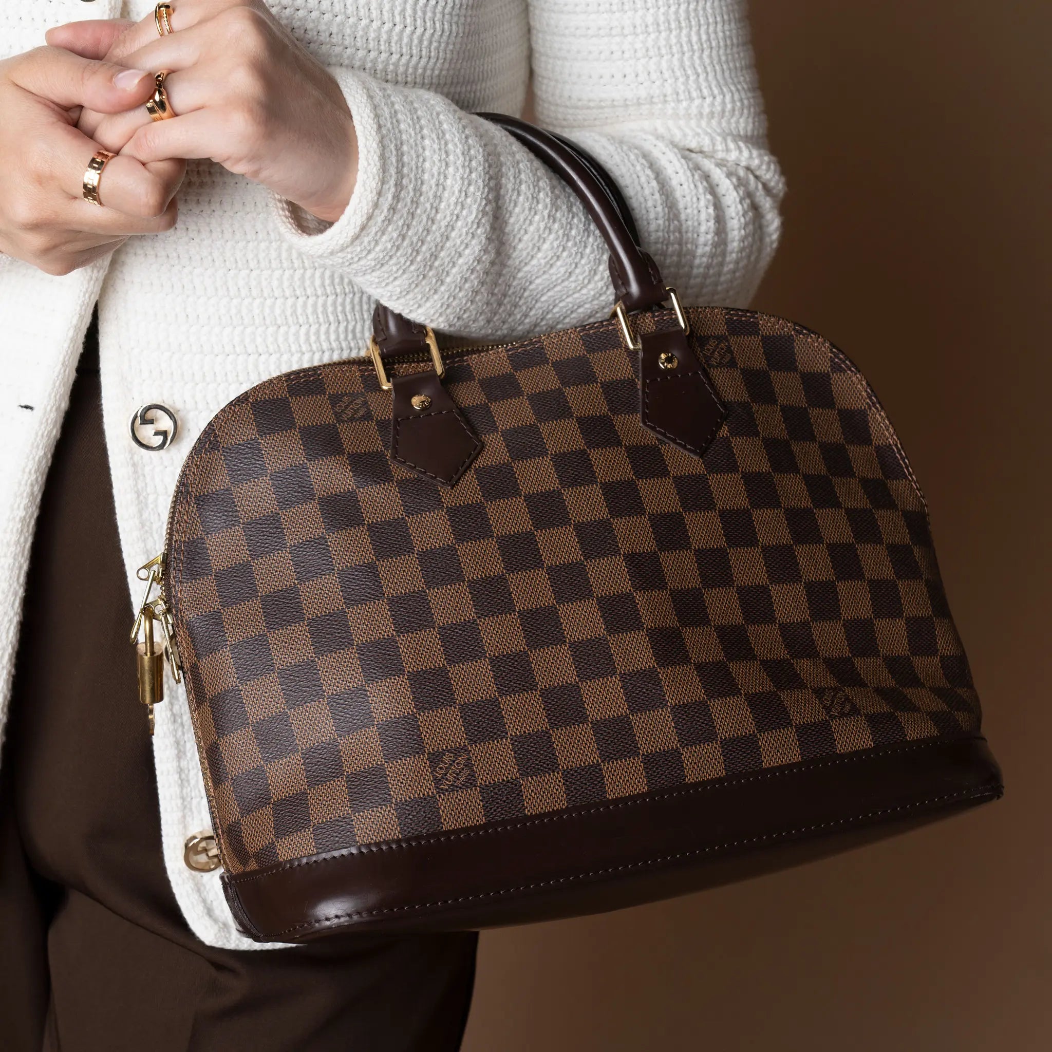 Louis Vuitton Alma PM Damier Ebene — Detail View