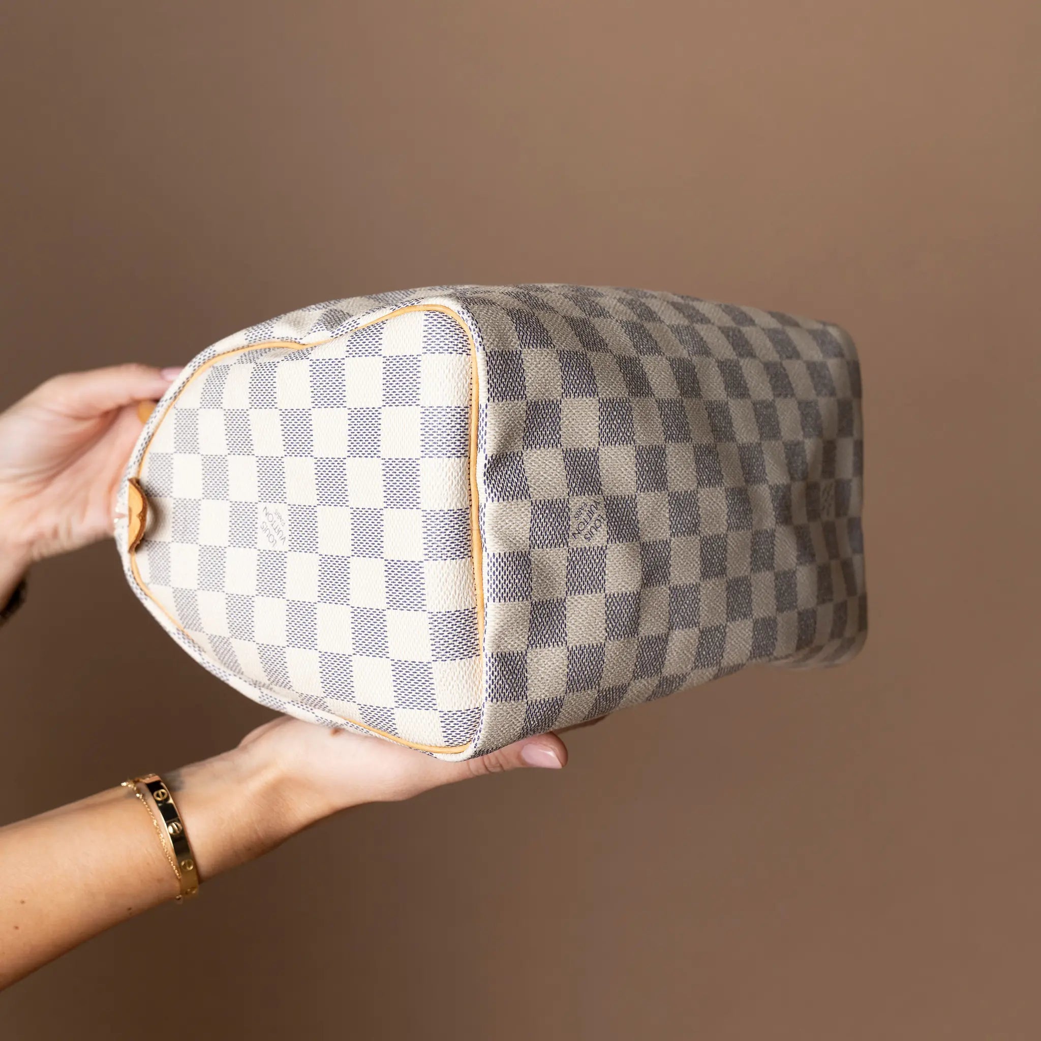 Louis Vuitton Damier Azur 25 — Side Profile