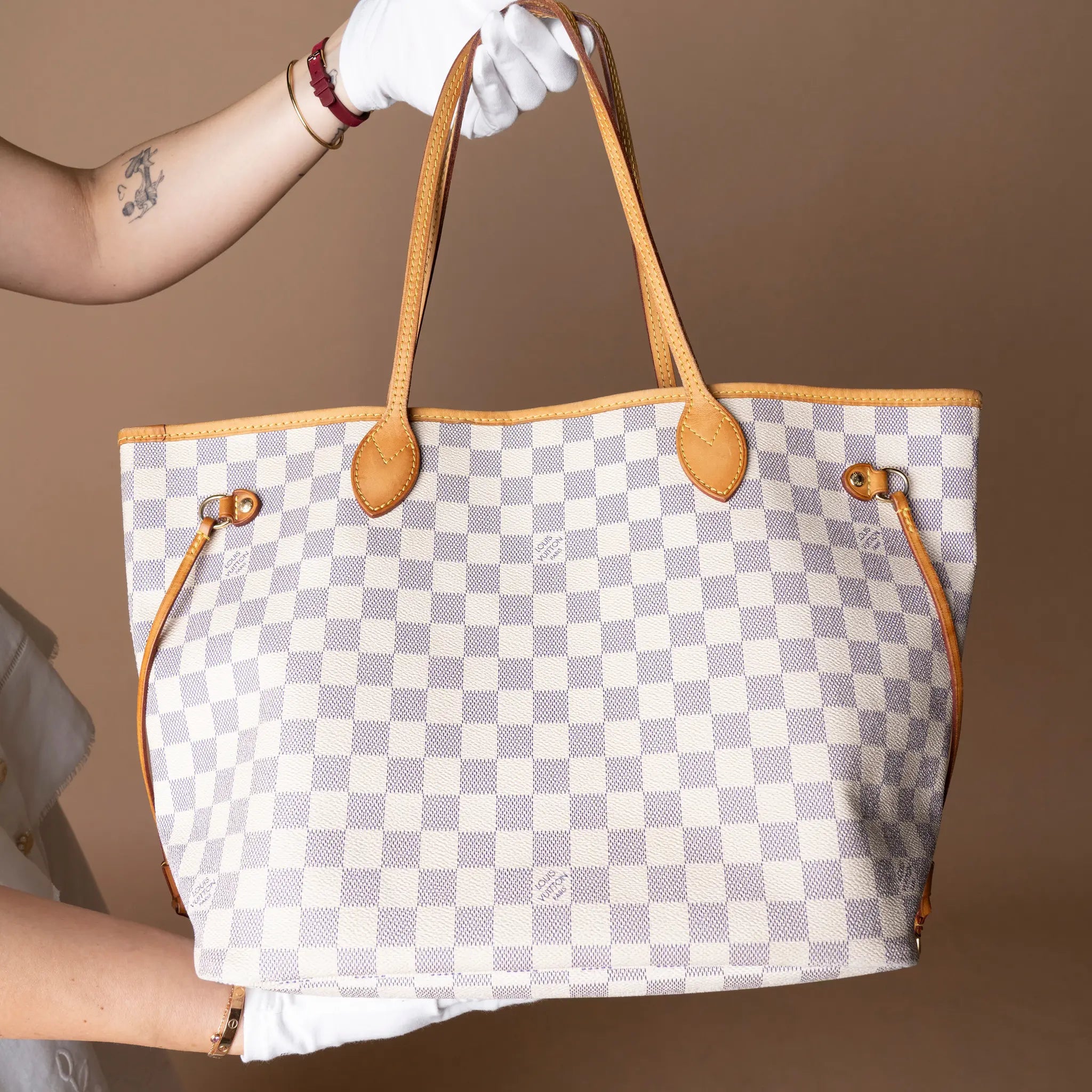 Louis Vuitton Damier Azur Neverfull MM — Back View