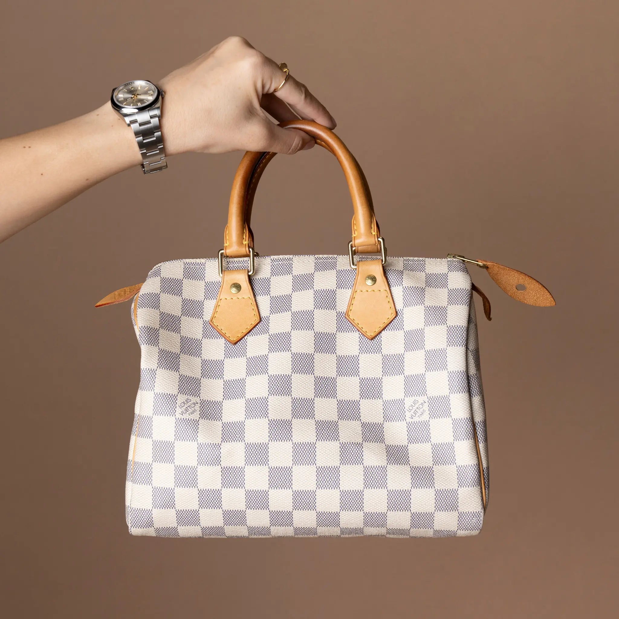 Louis Vuitton Damier Azur Speedy 25 — Featured Image