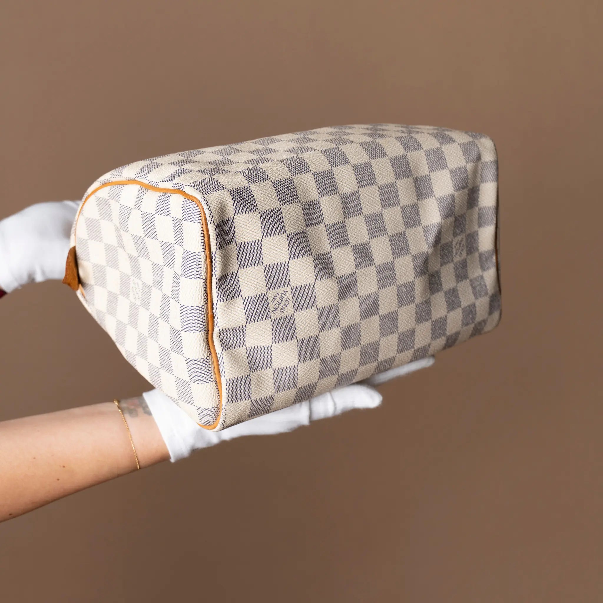 Louis Vuitton Damier Azur Speedy 25 — Interior Detail