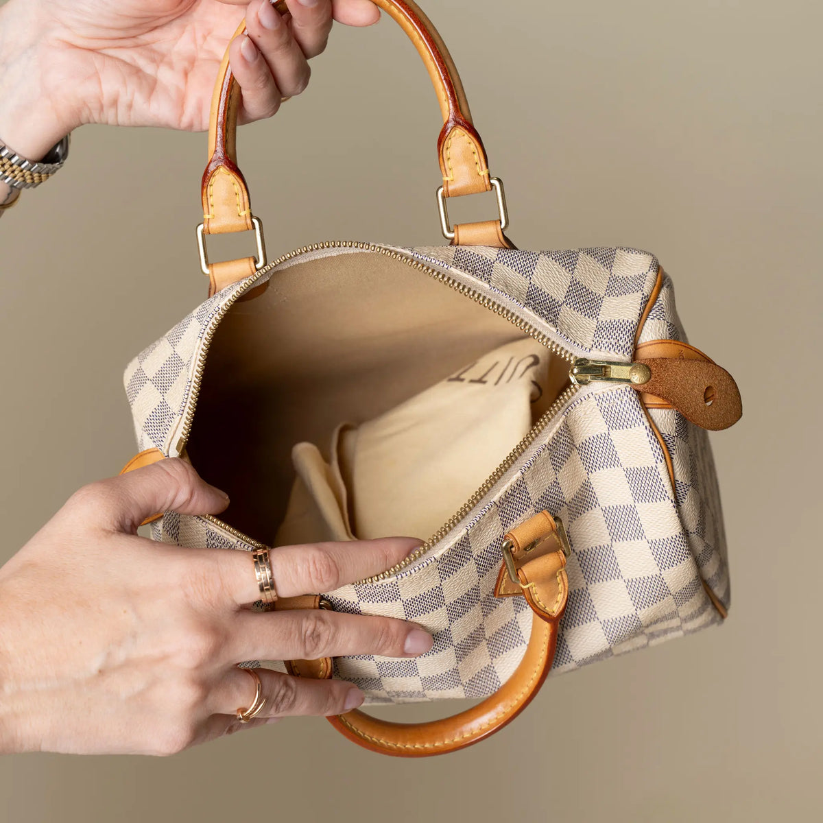 Louis Vuitton Damier Azur Speedy 25 — Back View