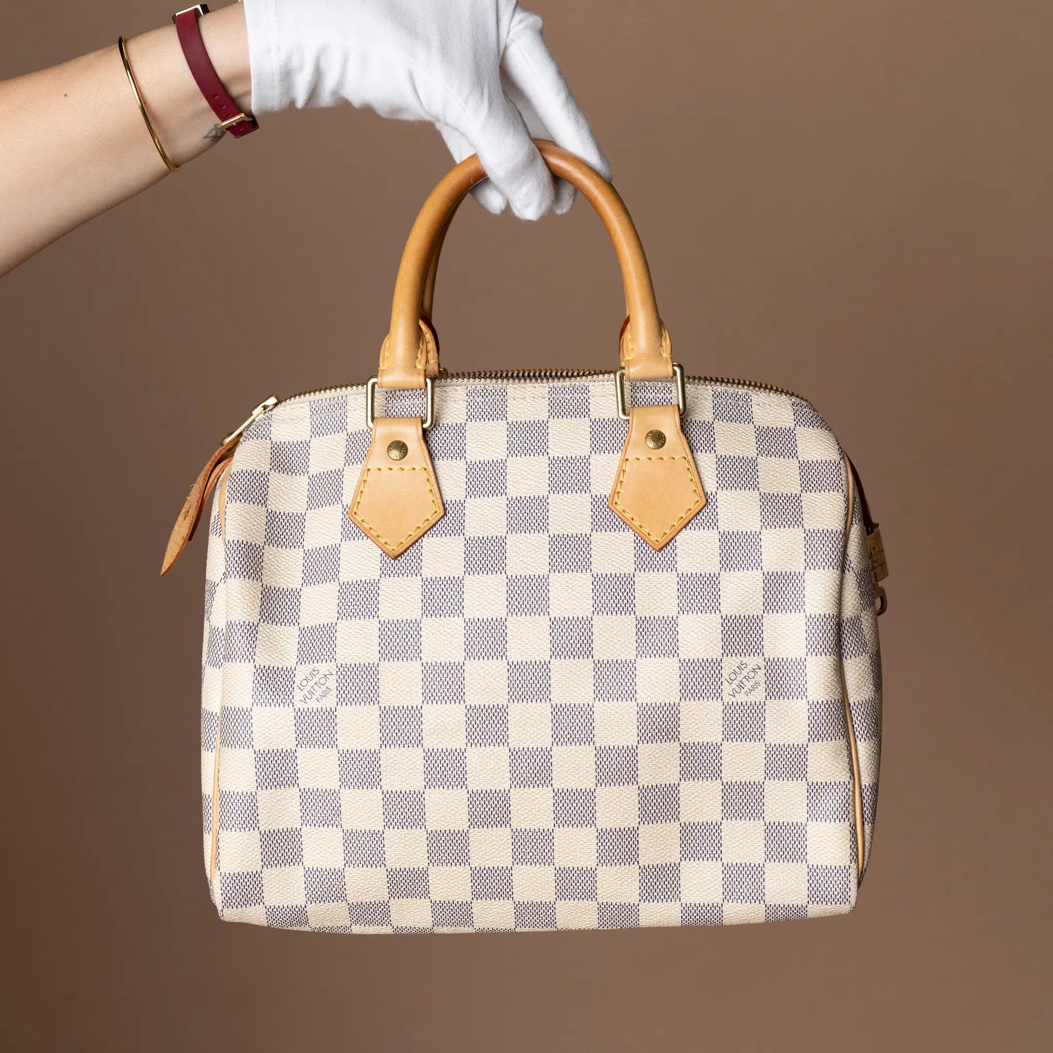Louis Vuitton Damier Azur Speedy 25 — Featured Image