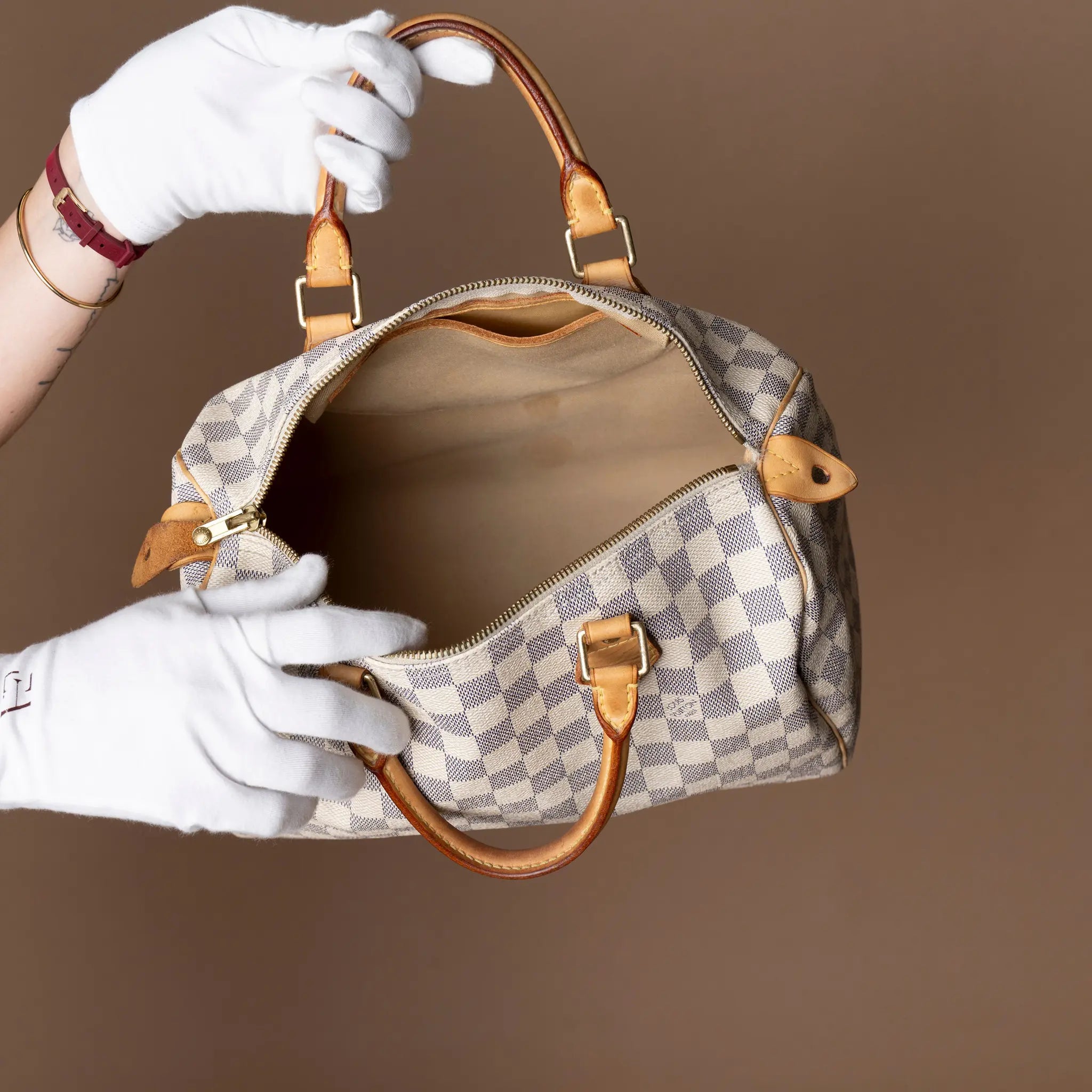 Louis Vuitton Damier Azur Speedy 30 — Side Profile