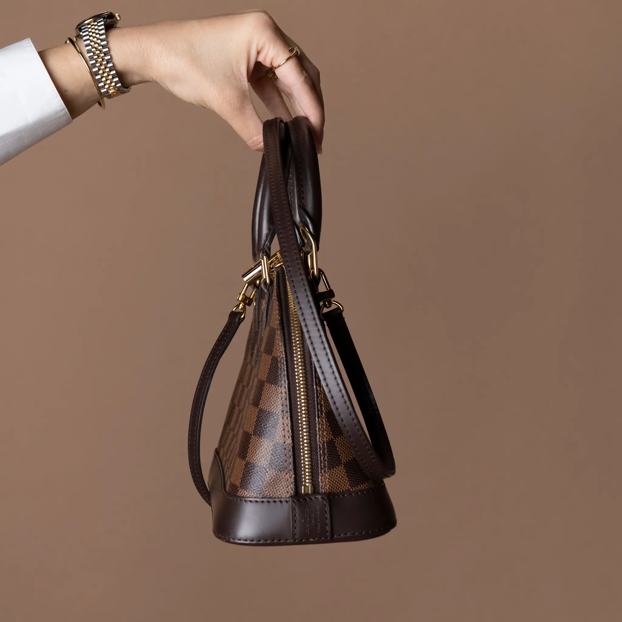Louis Vuitton Damier Ebene Alma BB — Interior Detail