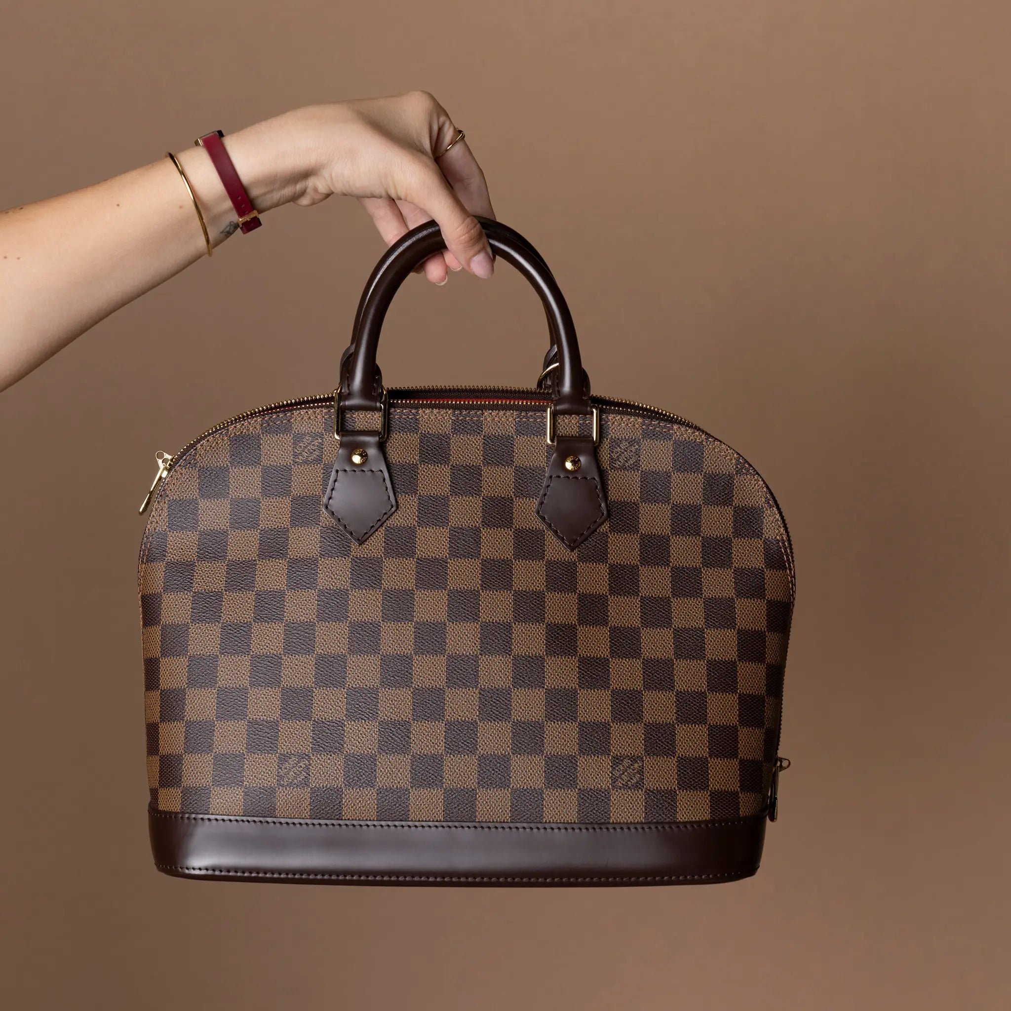 Louis Vuitton Damier Ebene Alma MM — Featured Image