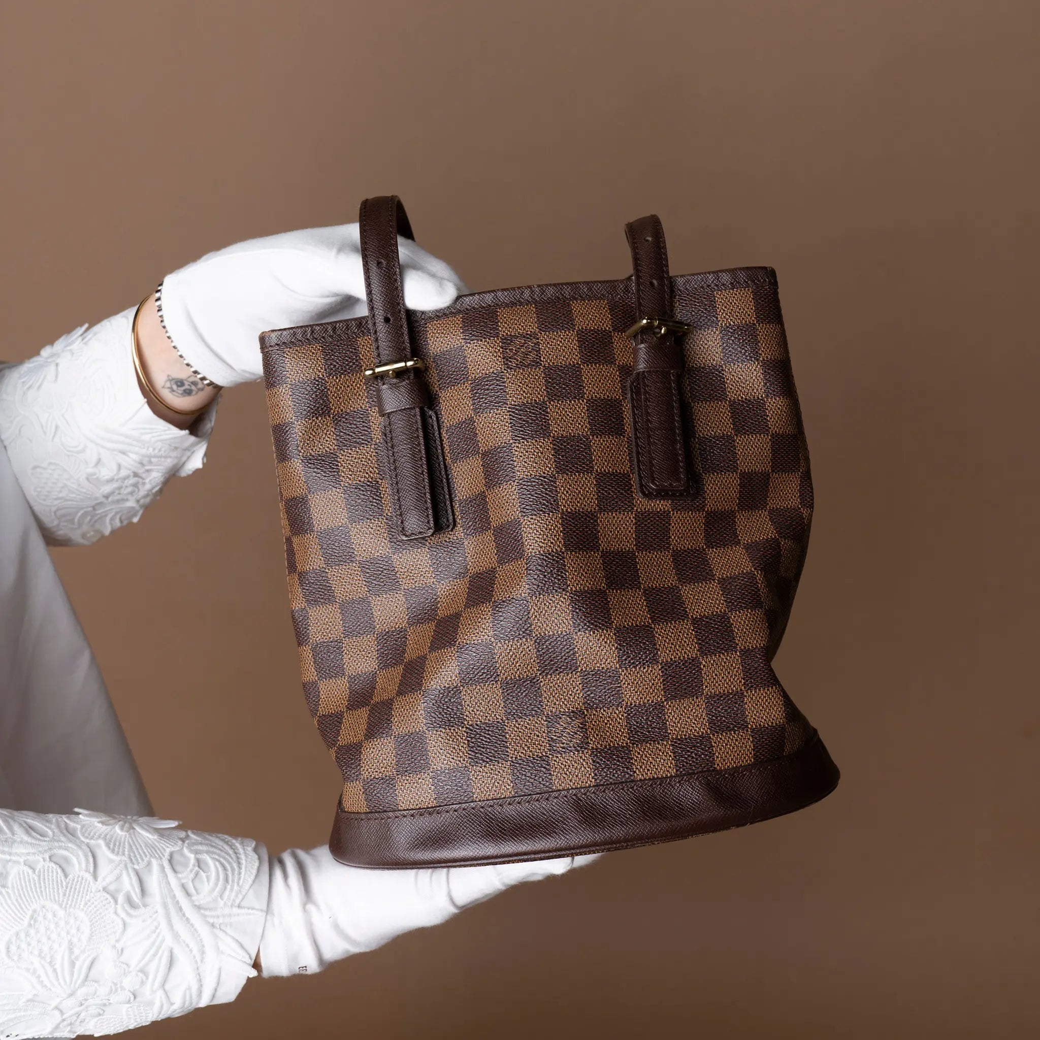 Louis Vuitton Damier Ebene Marais — Back View