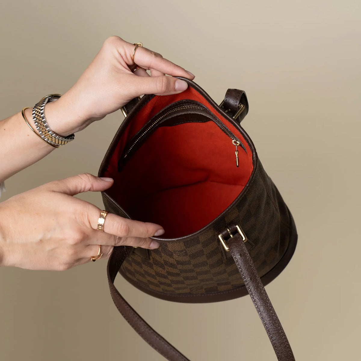 Louis Vuitton Damier Ebene Marais — Back View