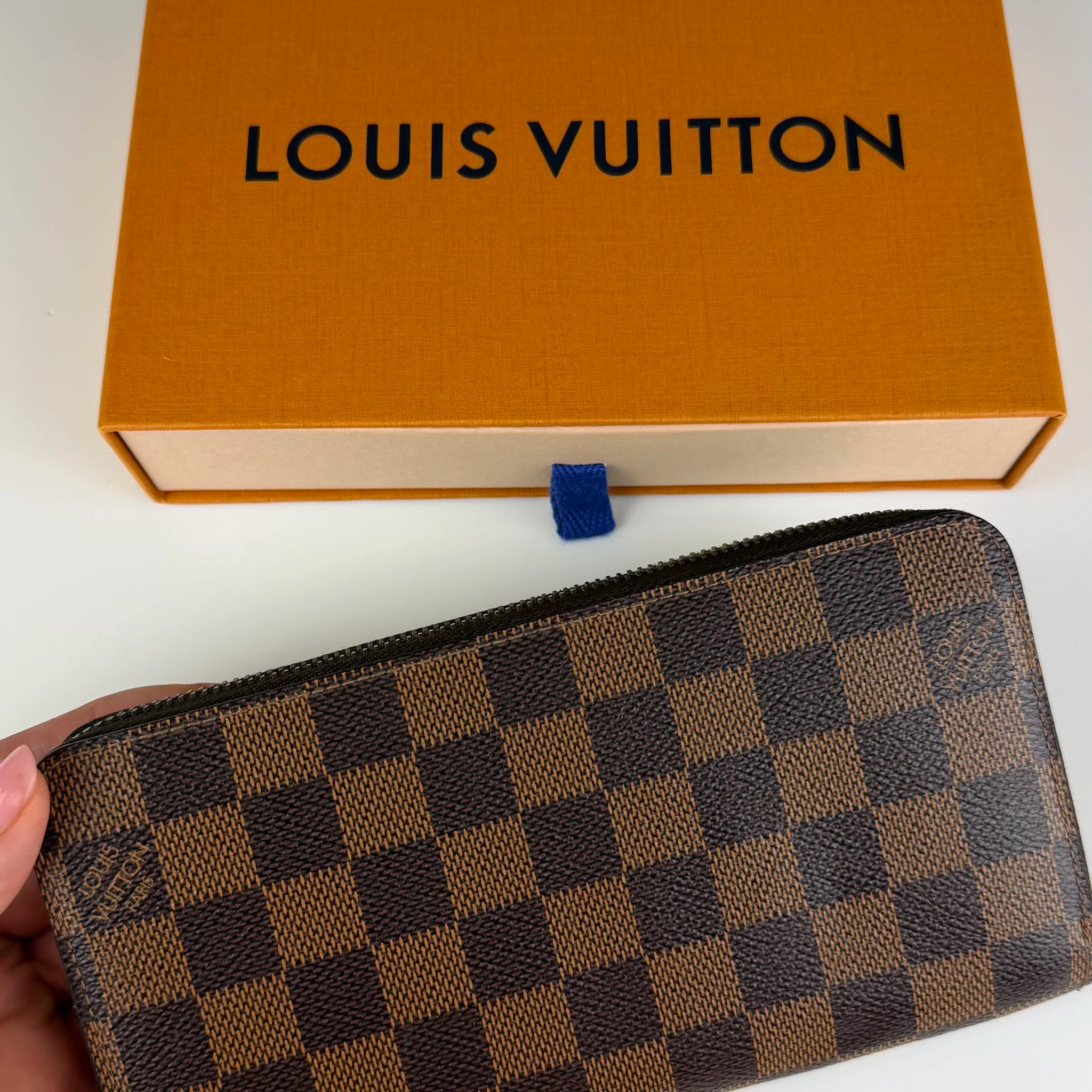 Louis Vuitton Damier Ebene Zippy Wallet