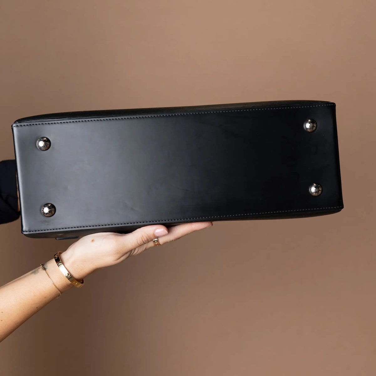 Louis Vuitton Kléber MM — Detail View
