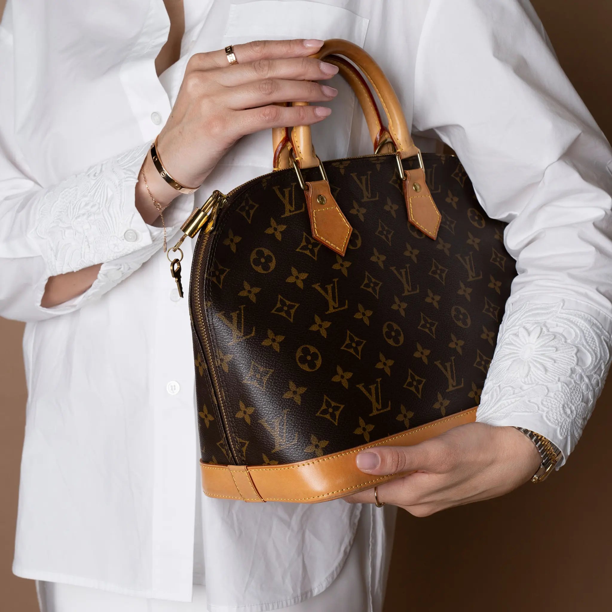 Louis Vuitton Monogram Alma PM — Close-up Detail