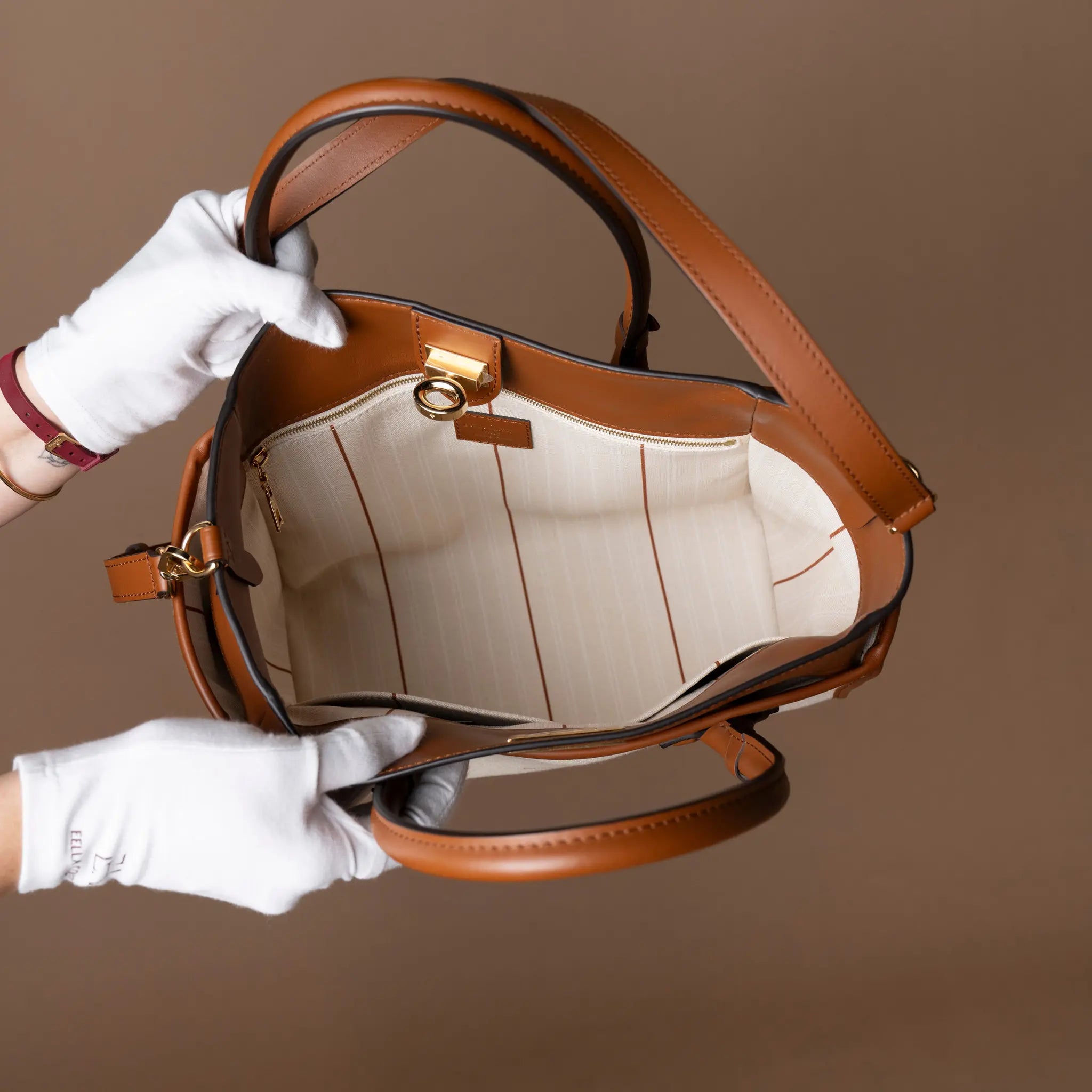 Louis Vuitton Monogram Canvas On My Side MM — Interior Detail