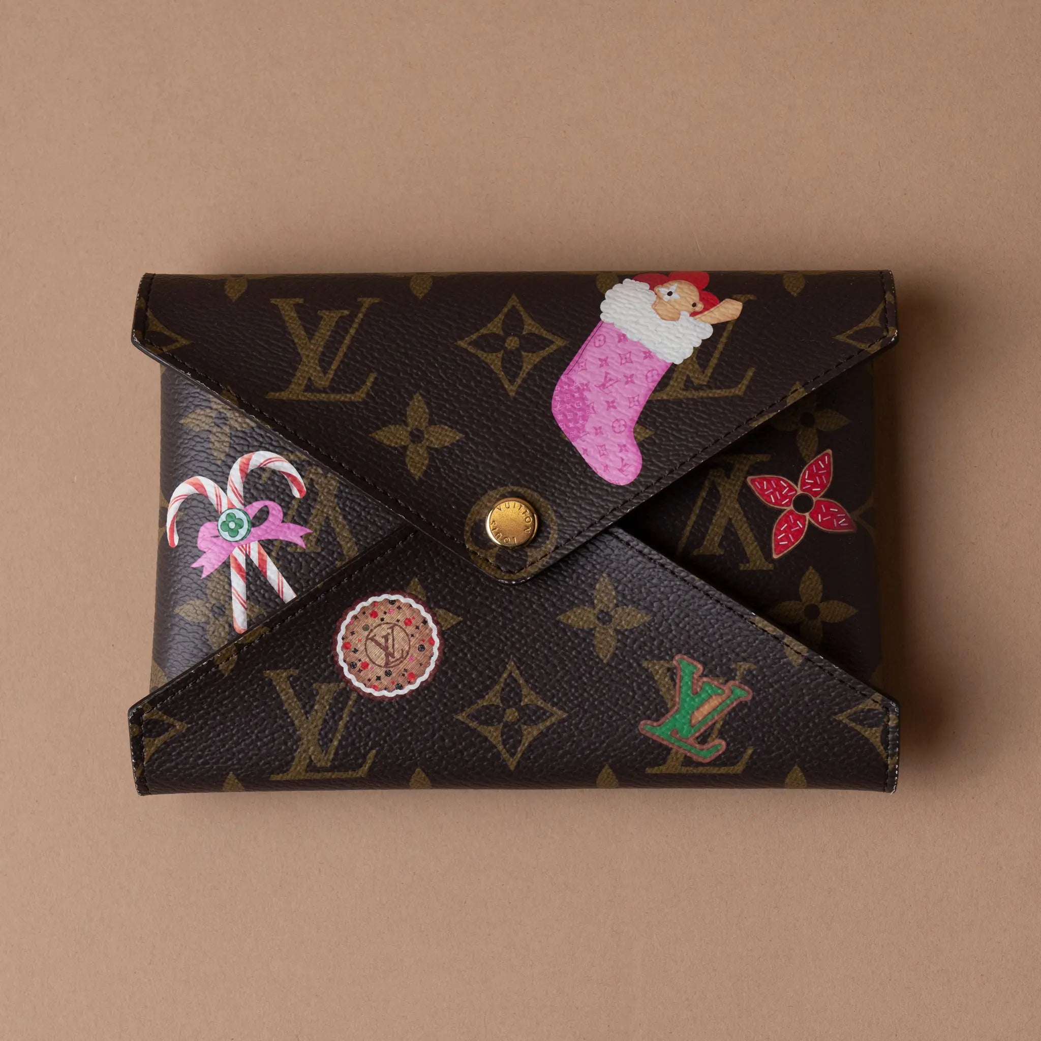 Louis Vuitton Monogram Carteira Edição Limitada — Front View