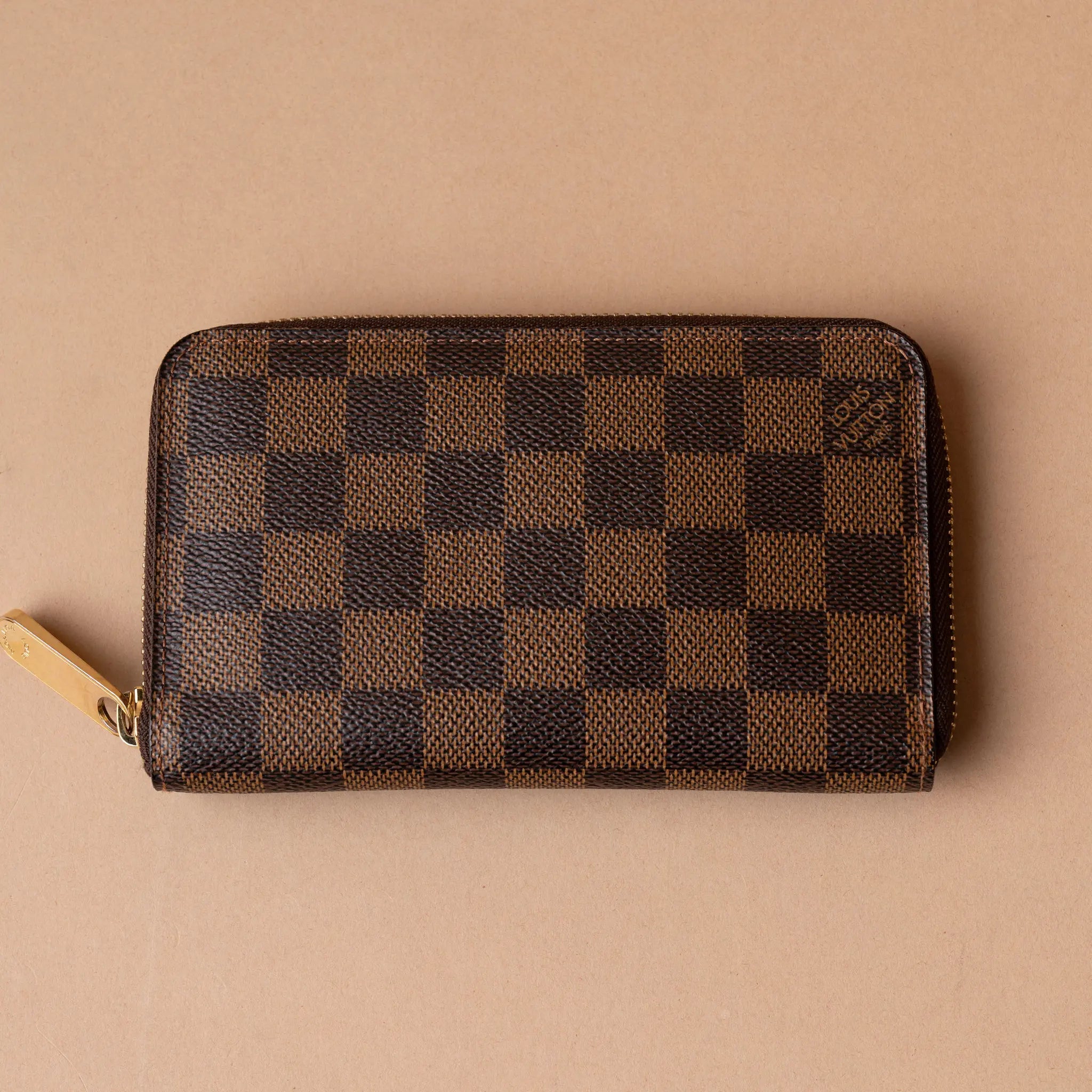 Louis Vuitton Monogram Compact wallet — Featured Image