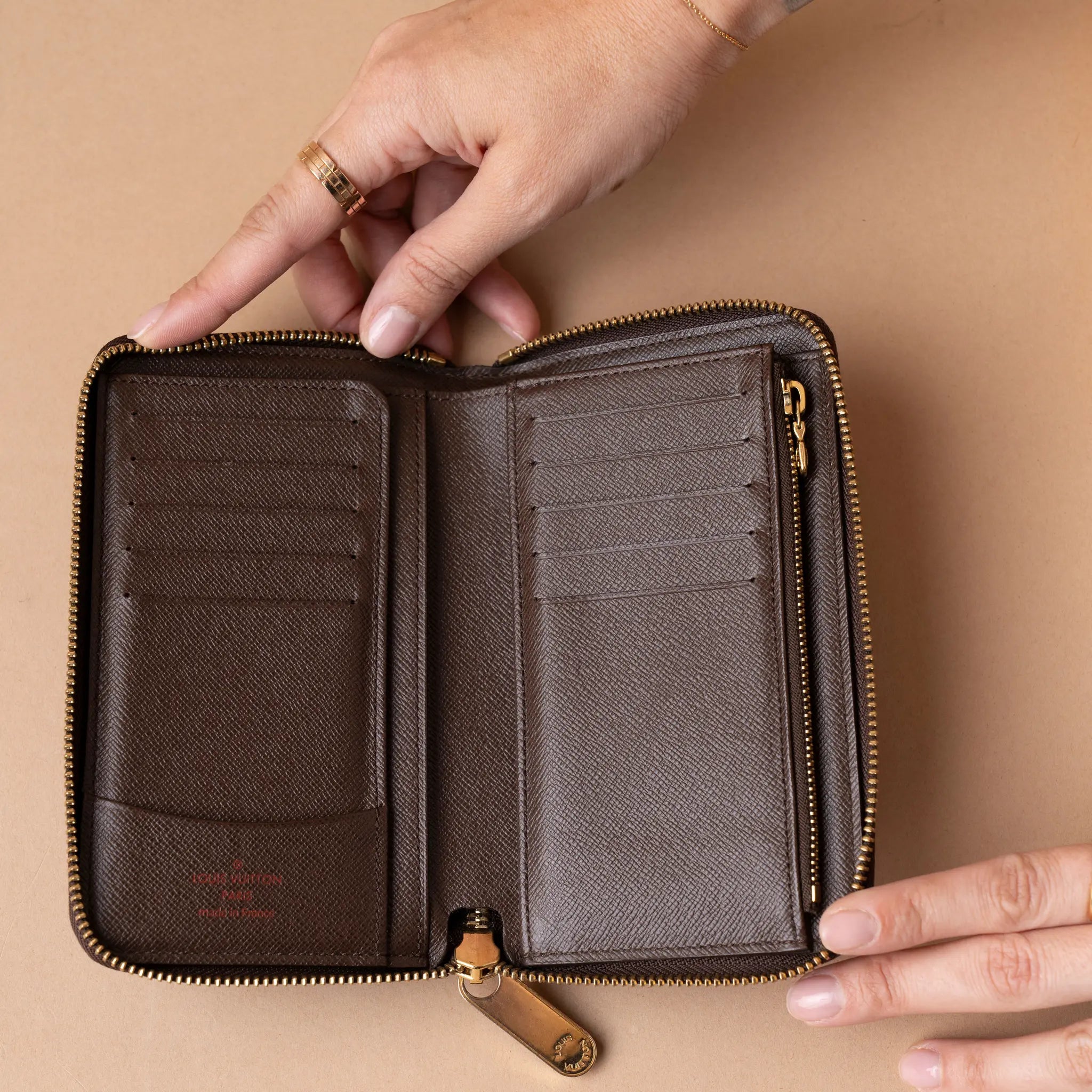 Louis Vuitton Monogram Compact wallet — Back View