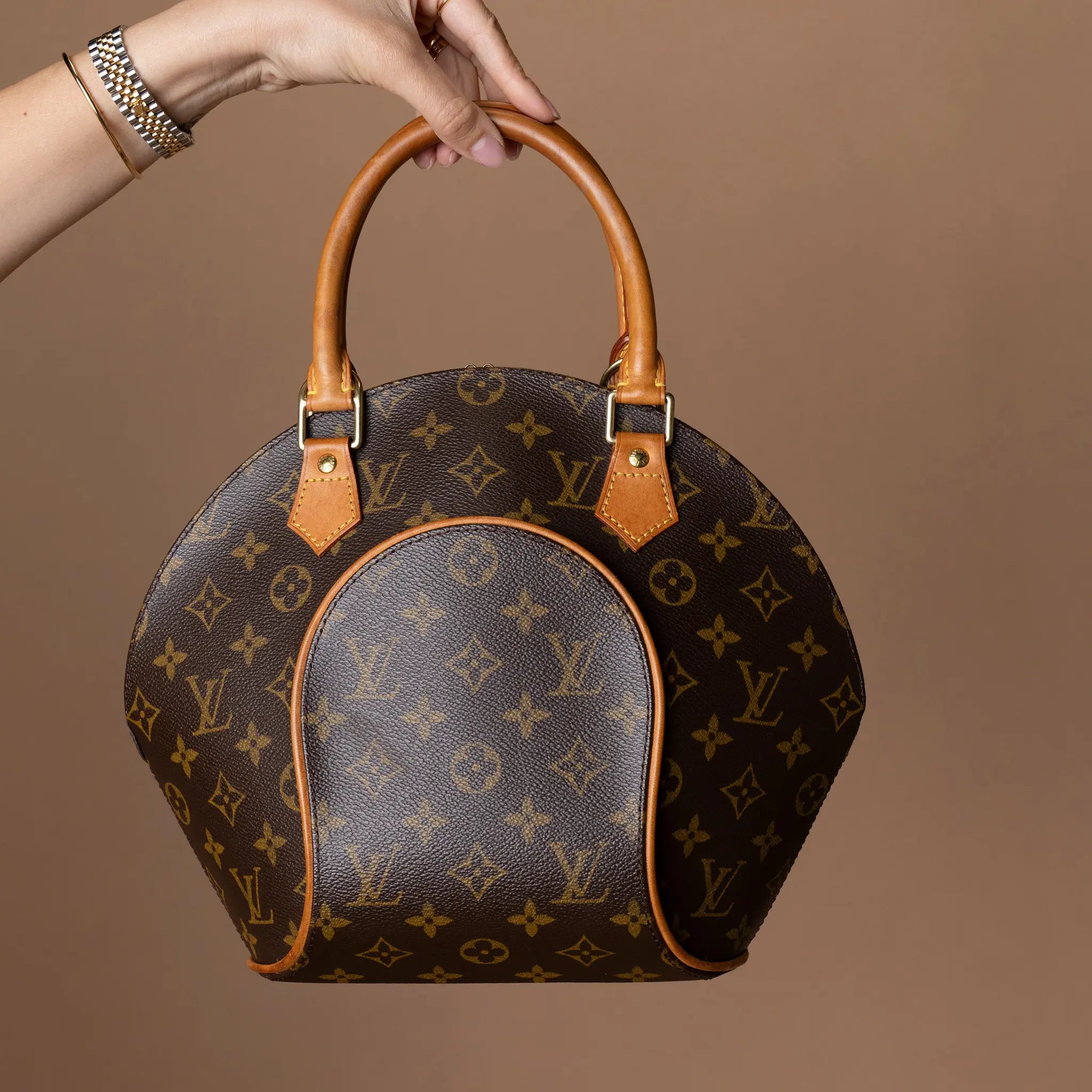 Louis Vuitton Monogram Ellipse PM — Front View
